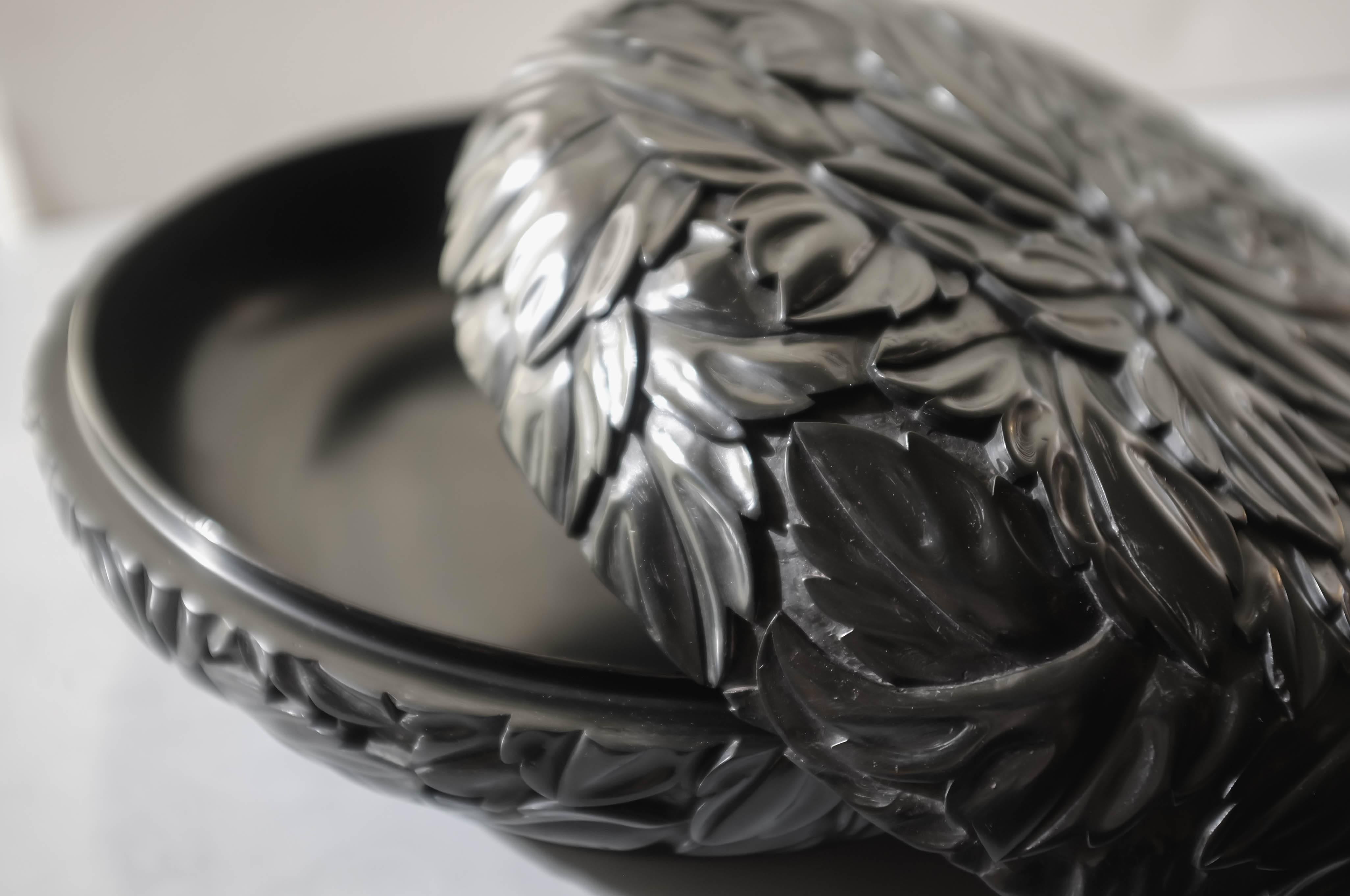Hand-Carved Round Leaf Design Box, Black Lacquer by Robert Kuo, Limited Edition, in Stock For Sale