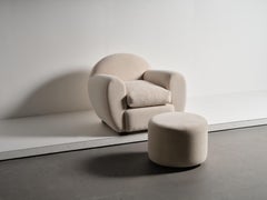 Round Leaning Club Chair and Ottoman in White Pure Alpaca
