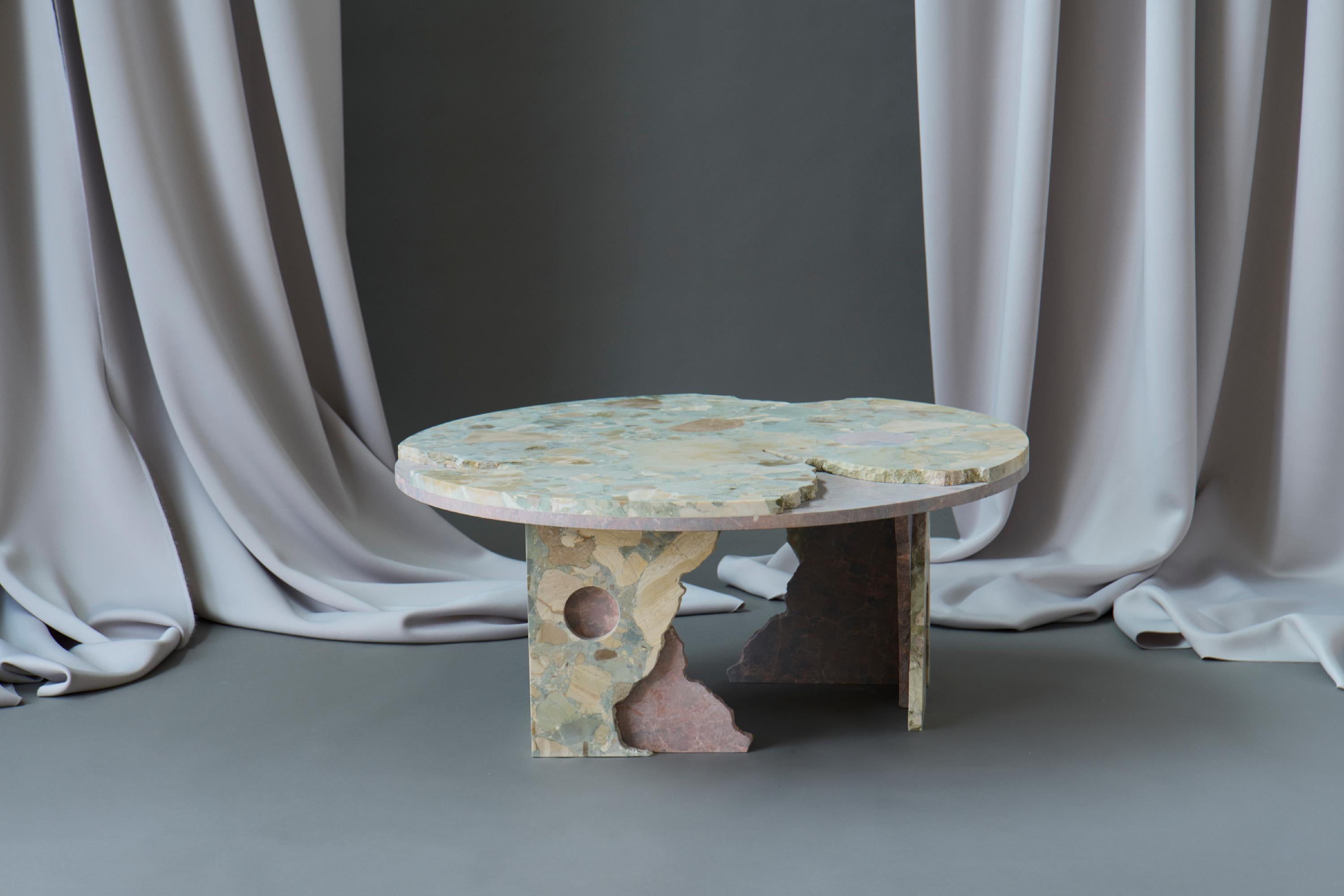 Table basse ronde en marbre organique vert & Greene & Greene Neuf - En vente à Holland, AMSTERDAM