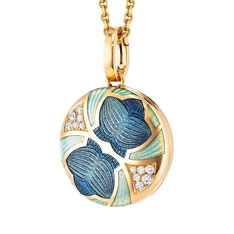 Art Nouveau Round Merian Pendant Locket 18k Yellow Gold Blue Enamel 12 Diamonds 0.19 ct GVS For Sale