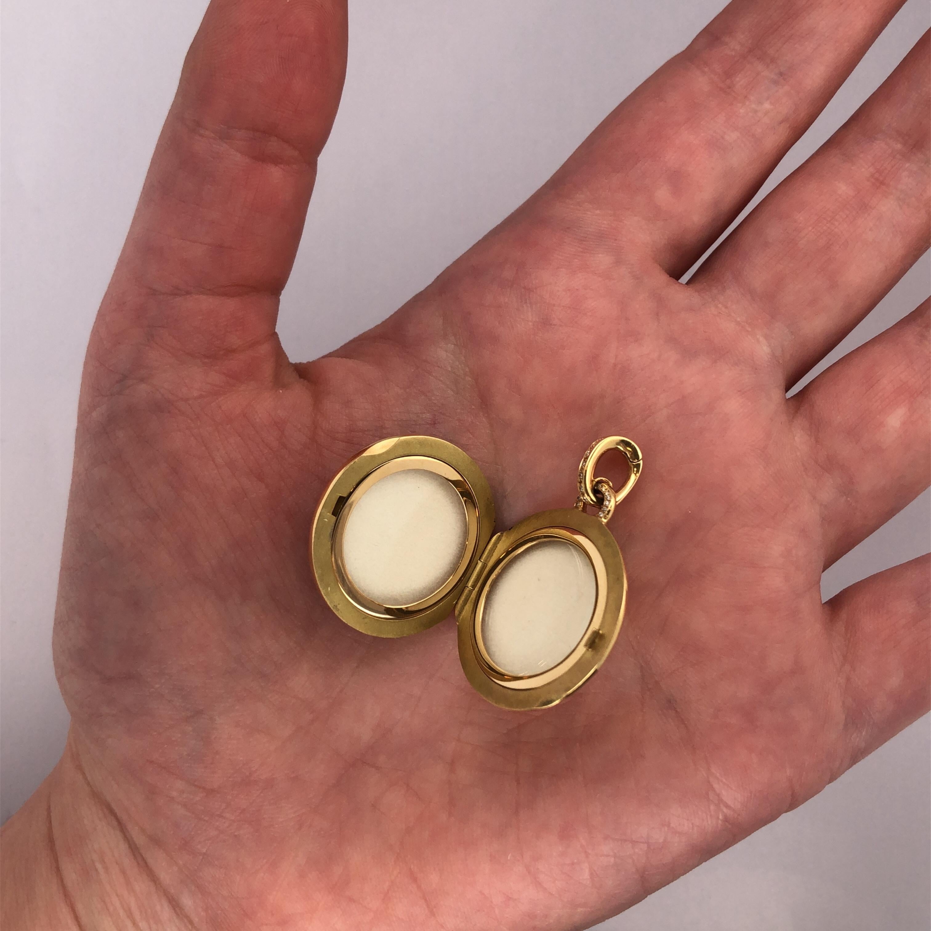 Women's Locket Pendant Necklace 18k Yellow/White Gold Purple Enamel 37 Diamonds Amethyst For Sale