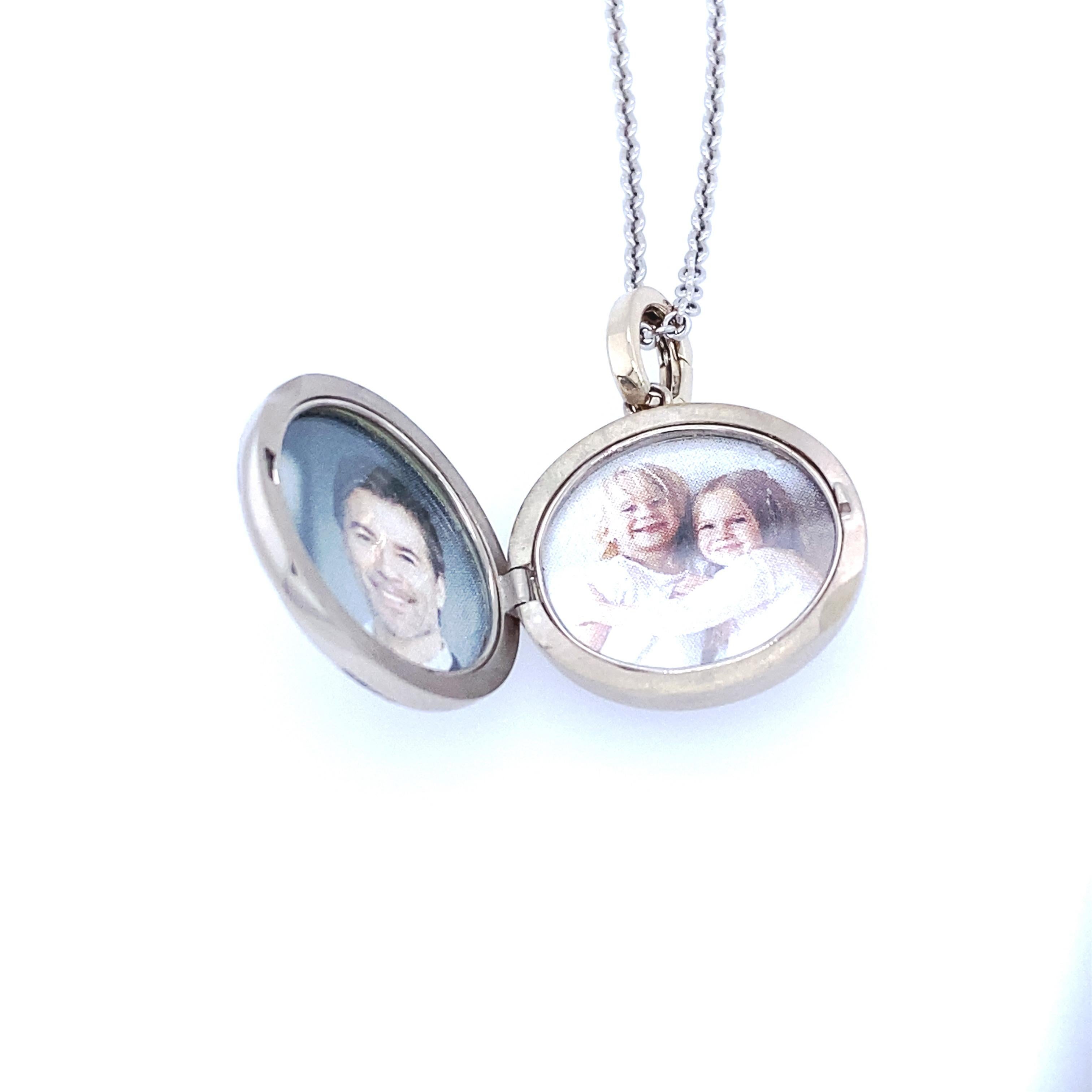 Collier pendentif médaillon rond en or blanc 18 carats, 45 diamants 0,5 carat, diamètre 26,0 mm en vente 2