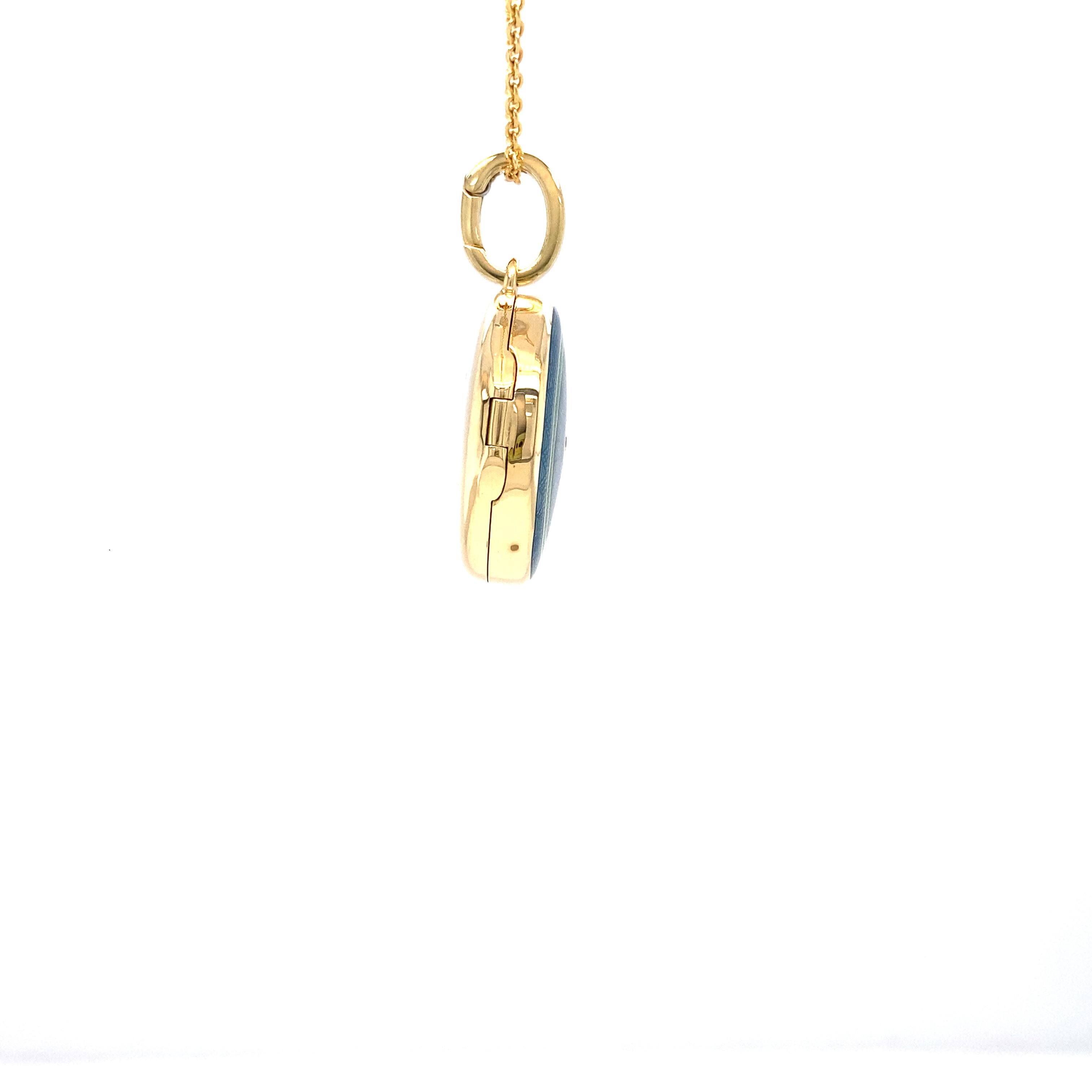 Round Locket Pendant Necklace 18k Yellow Gold Blue Enamel Diamond 0.03 ct 21.0mm In New Condition For Sale In Pforzheim, DE