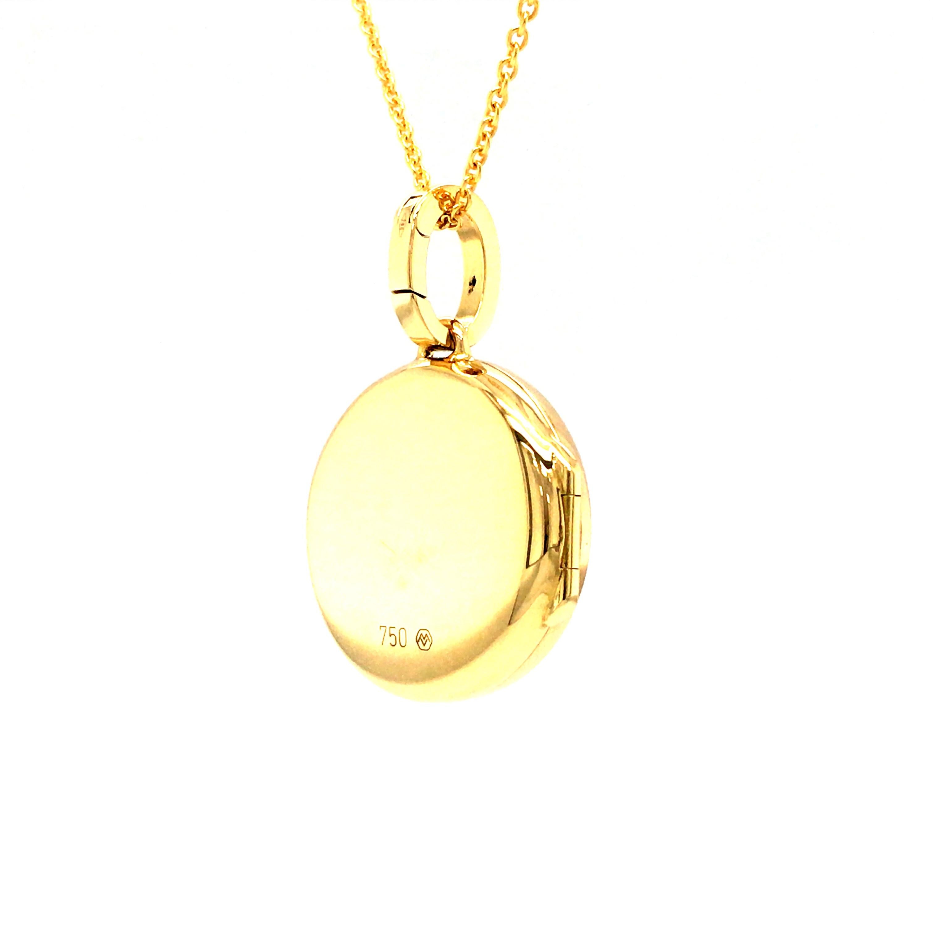 Contemporary Round Locket Pendant Necklace 18k Yellow Gold Green Vitreous Enamel Dia 0.03ct For Sale