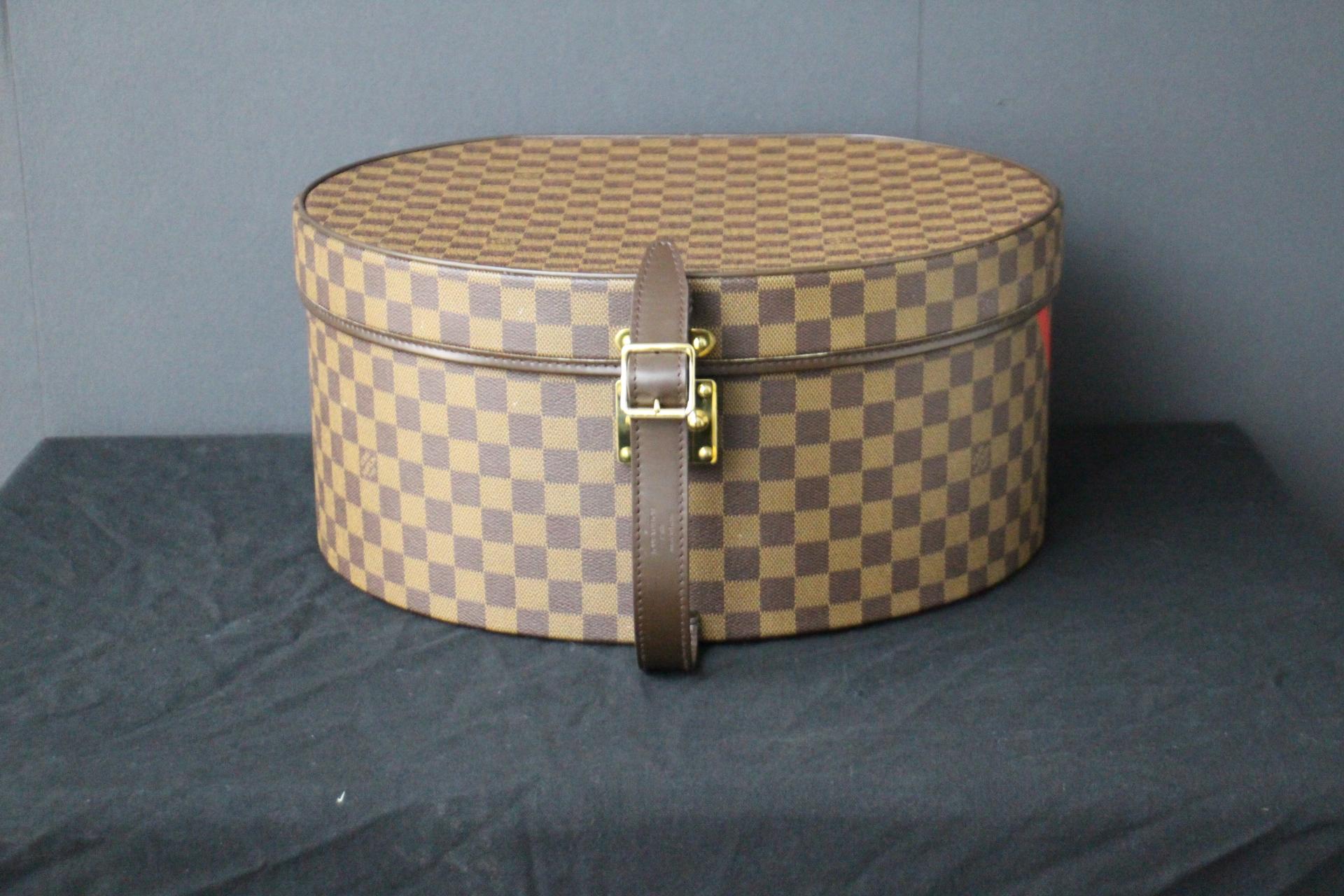 Round Louis Vuitton Checkers Hat Trunk 40, Louis Vuitton Hat Box 13