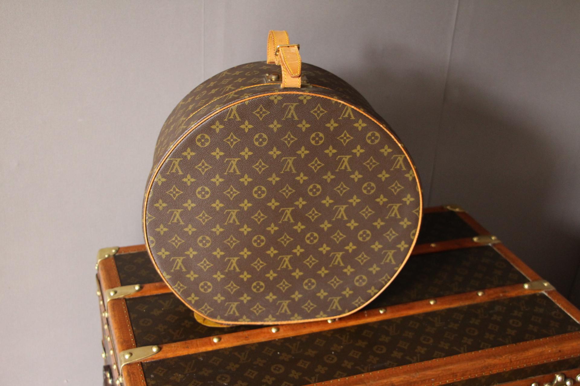 Round Louis Vuitton Hat Trunk 40, Louis Vuitton Bag, Malle à chapeaux Vuitton 2