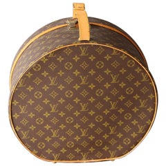 Round Louis Vuitton Hat Trunk 40, Louis Vuitton Bag, Malle à chapeaux Vuitton