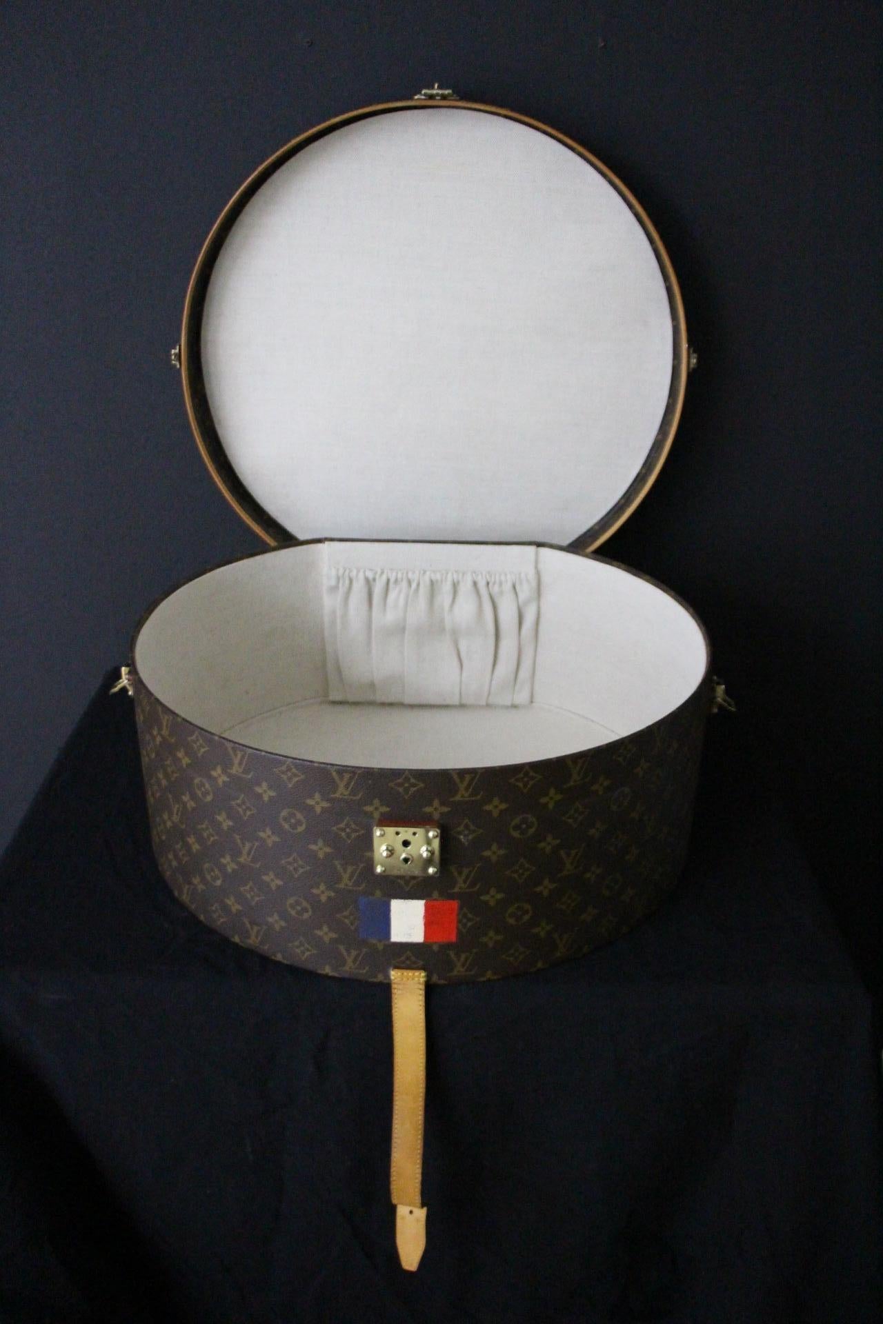 Round Louis Vuitton Hat Trunk 50, Louis Vuitton Hat Box, Louis Vuitton Bag For Sale 2