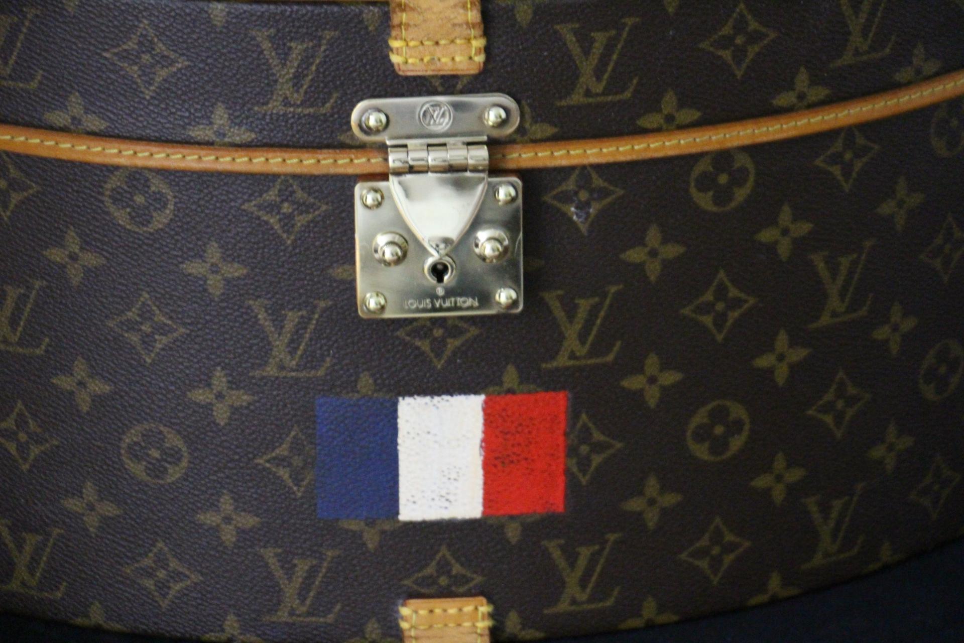 Round Louis Vuitton Hat Trunk 50, Louis Vuitton Hat Box, Louis Vuitton Bag For Sale 3
