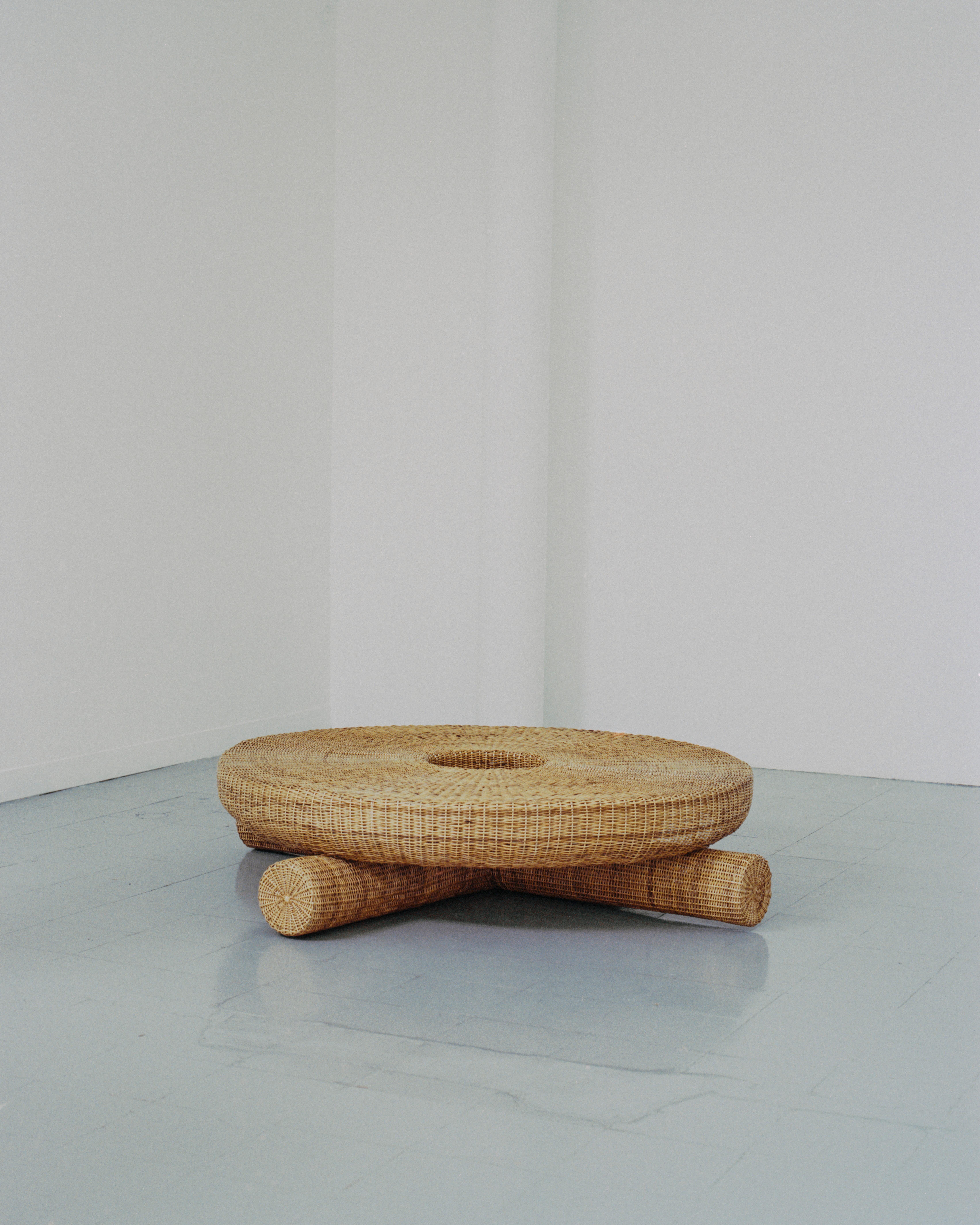 Round Low Coffee Table in Colombian Woven Yaré Natural Fiber by Fango Studio
Dimensions: Ø 140 x H 30 cm. 
Materials: Colombian woven yaré natural fiber.

The Amazon rainforest, the world’s colossal green lungs and home to innumerable species of