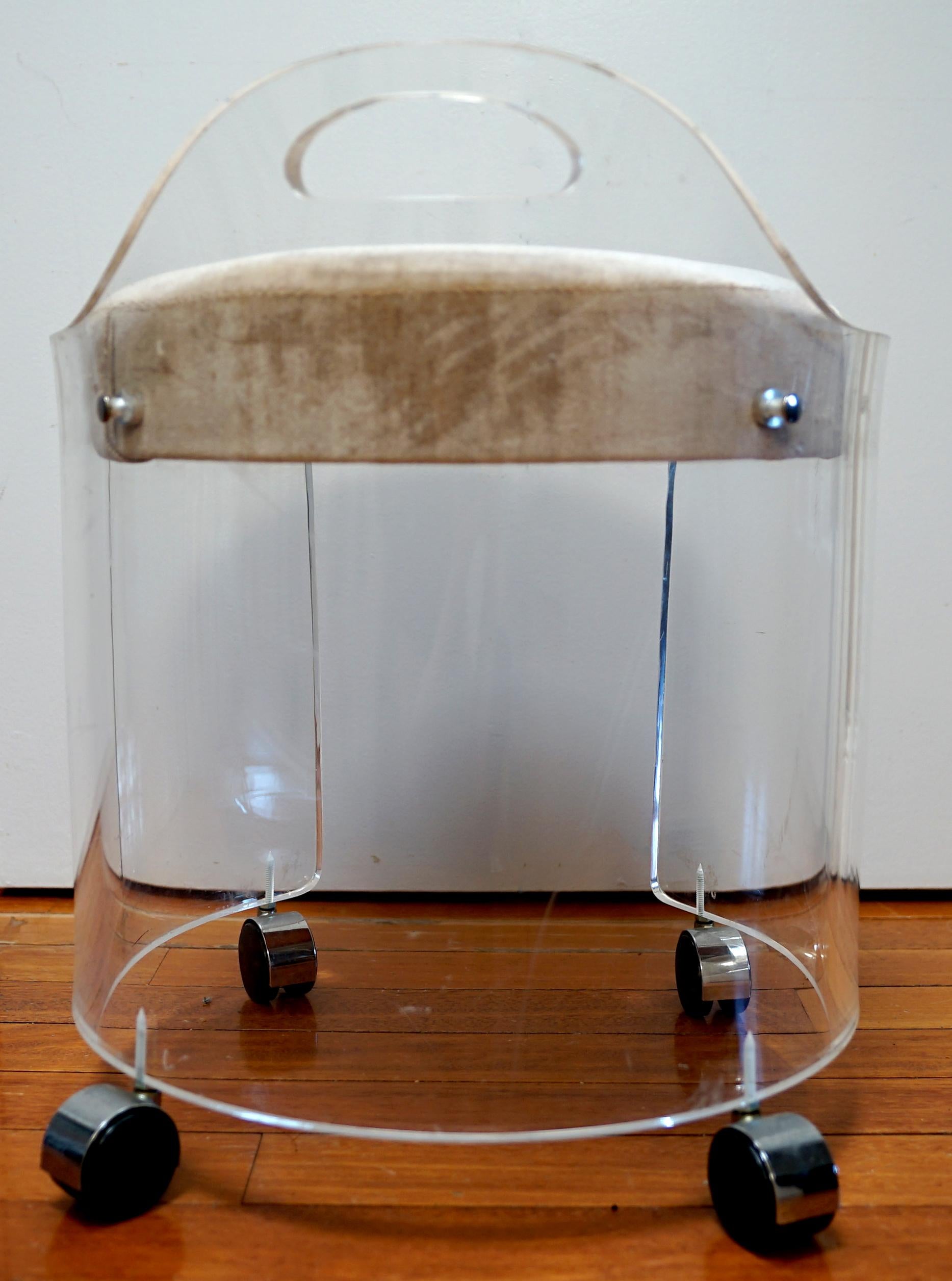 XX secolo Sgabello rotondo in lucite e cromo in vendita