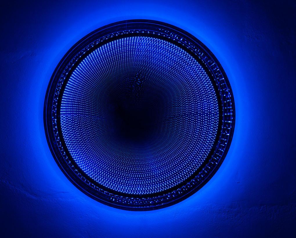 Round Lucite Infinity Mirror by Raphael Fenice 7