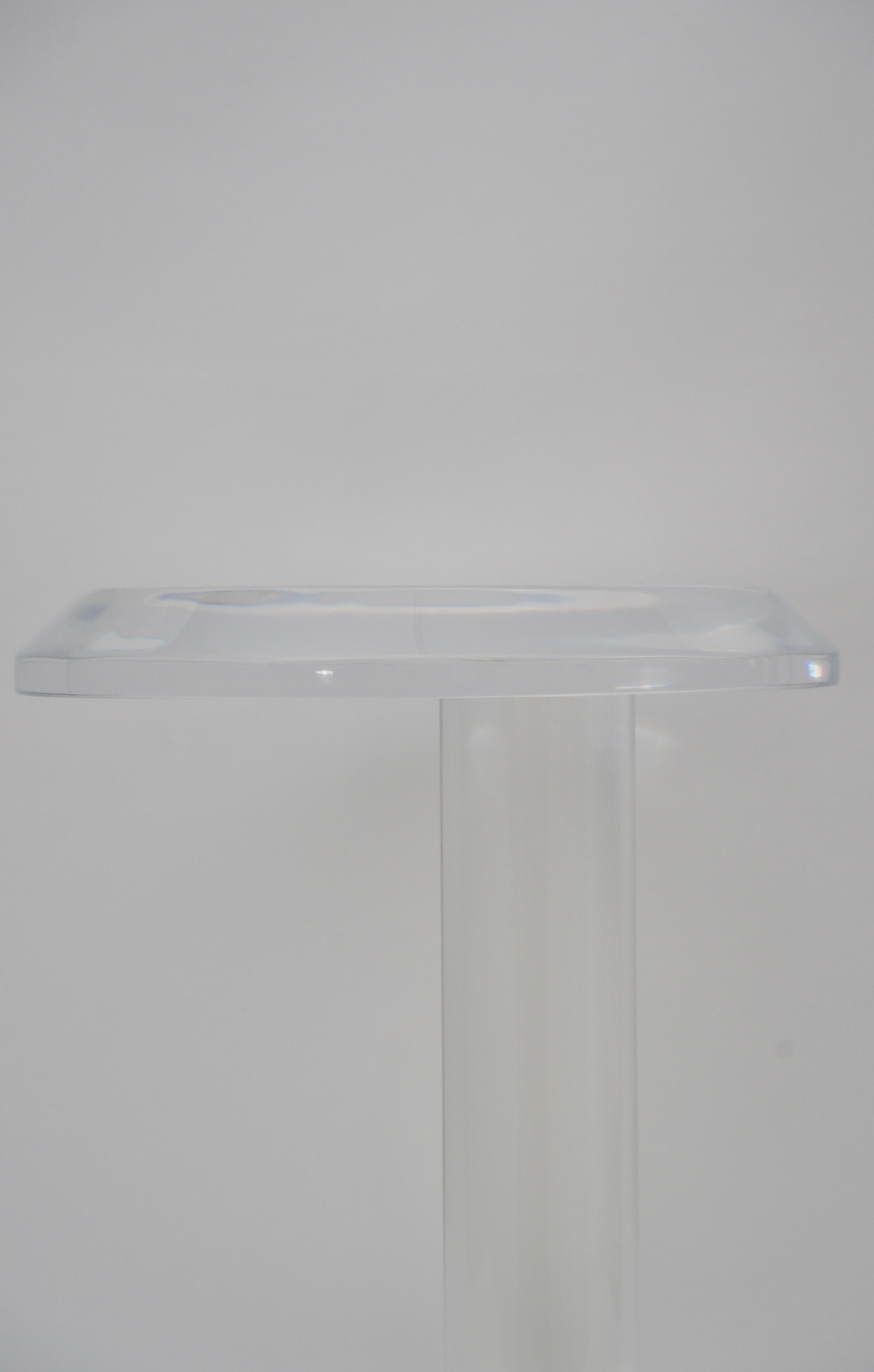 Round Lucite Side Table In Good Condition In West Palm Beach, FL