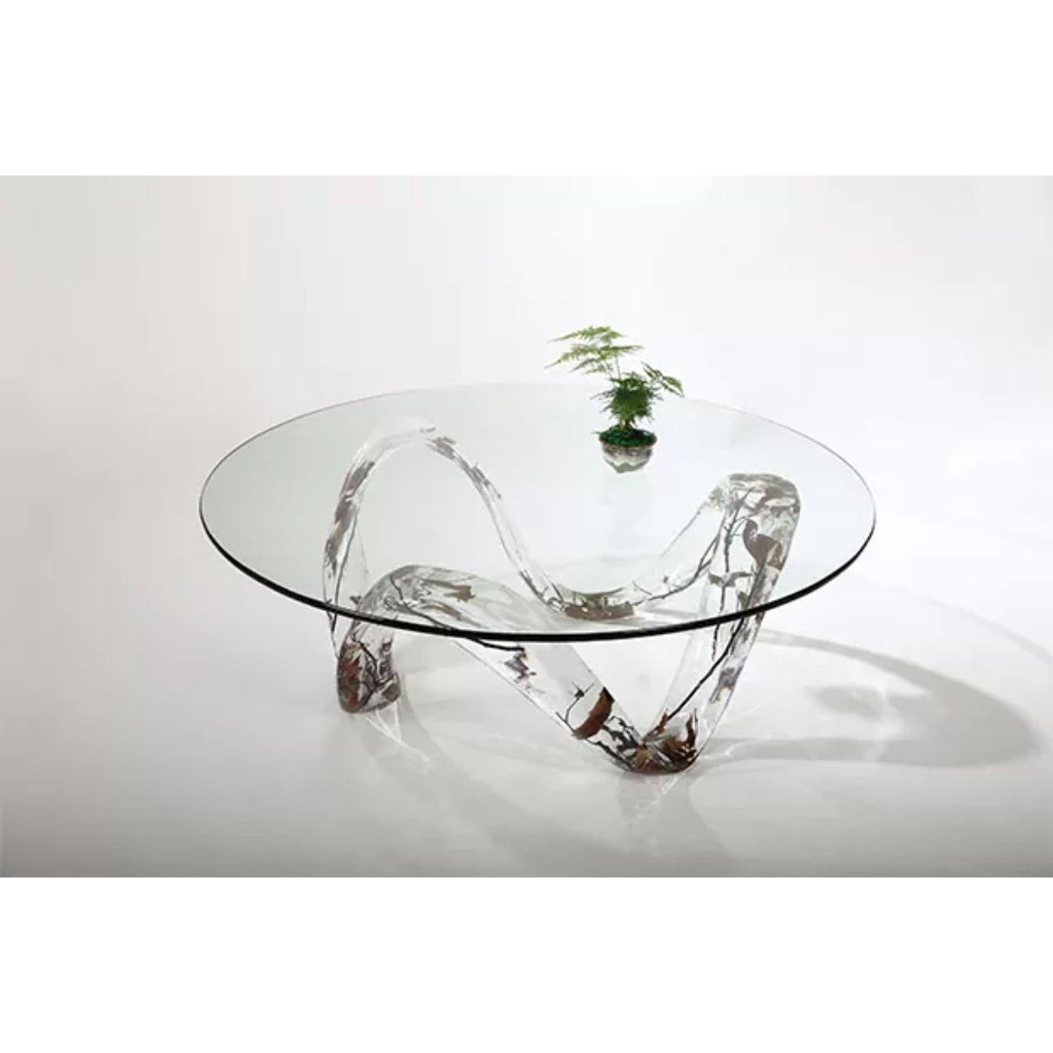 Round Luxury Coffee Table by Dainte
Dimensions: Ø 110 x H 30.5 cm.
Materials: Crystal. 

This magnificent round coffee table is both functional and elegantly designed. It is a wonder of craftsmanship and will add a sense of sophistication and flair