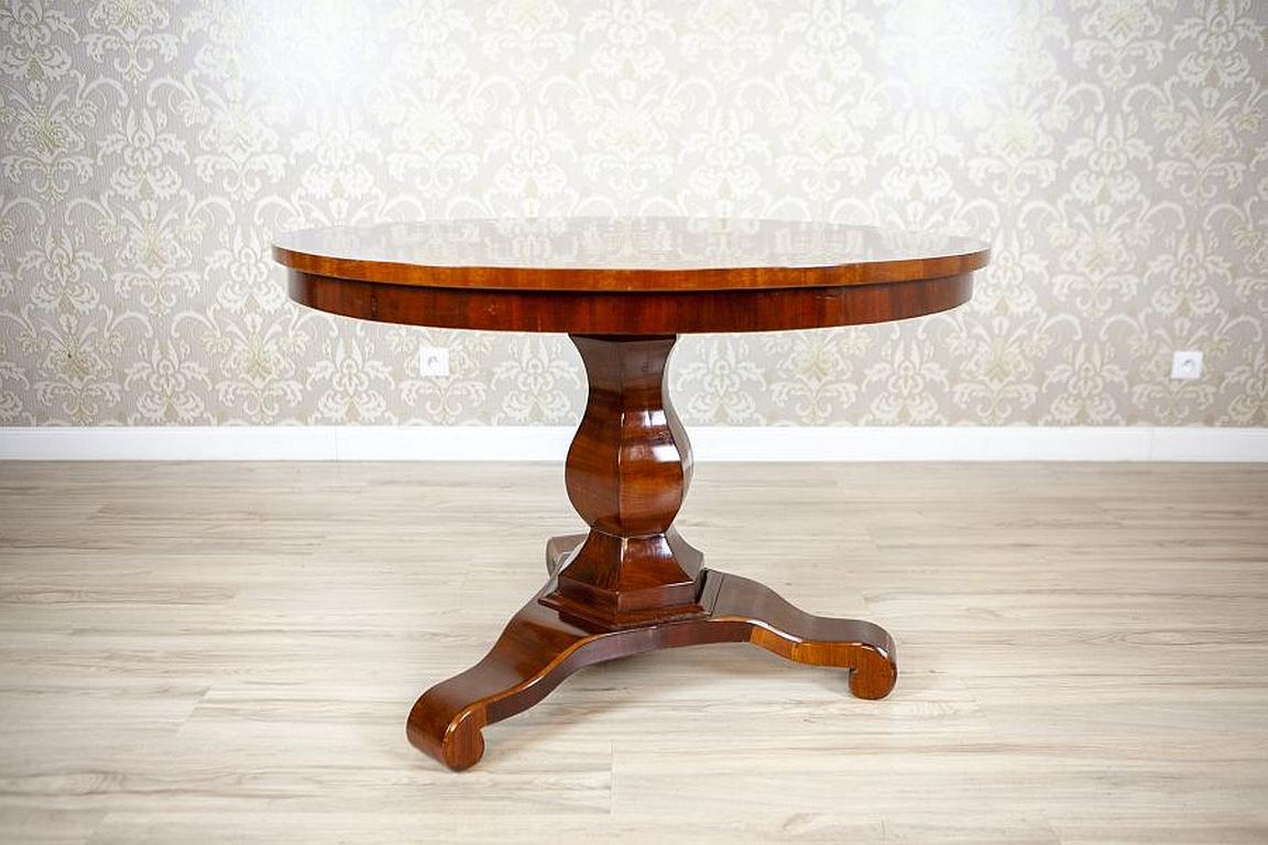 dark brown center table