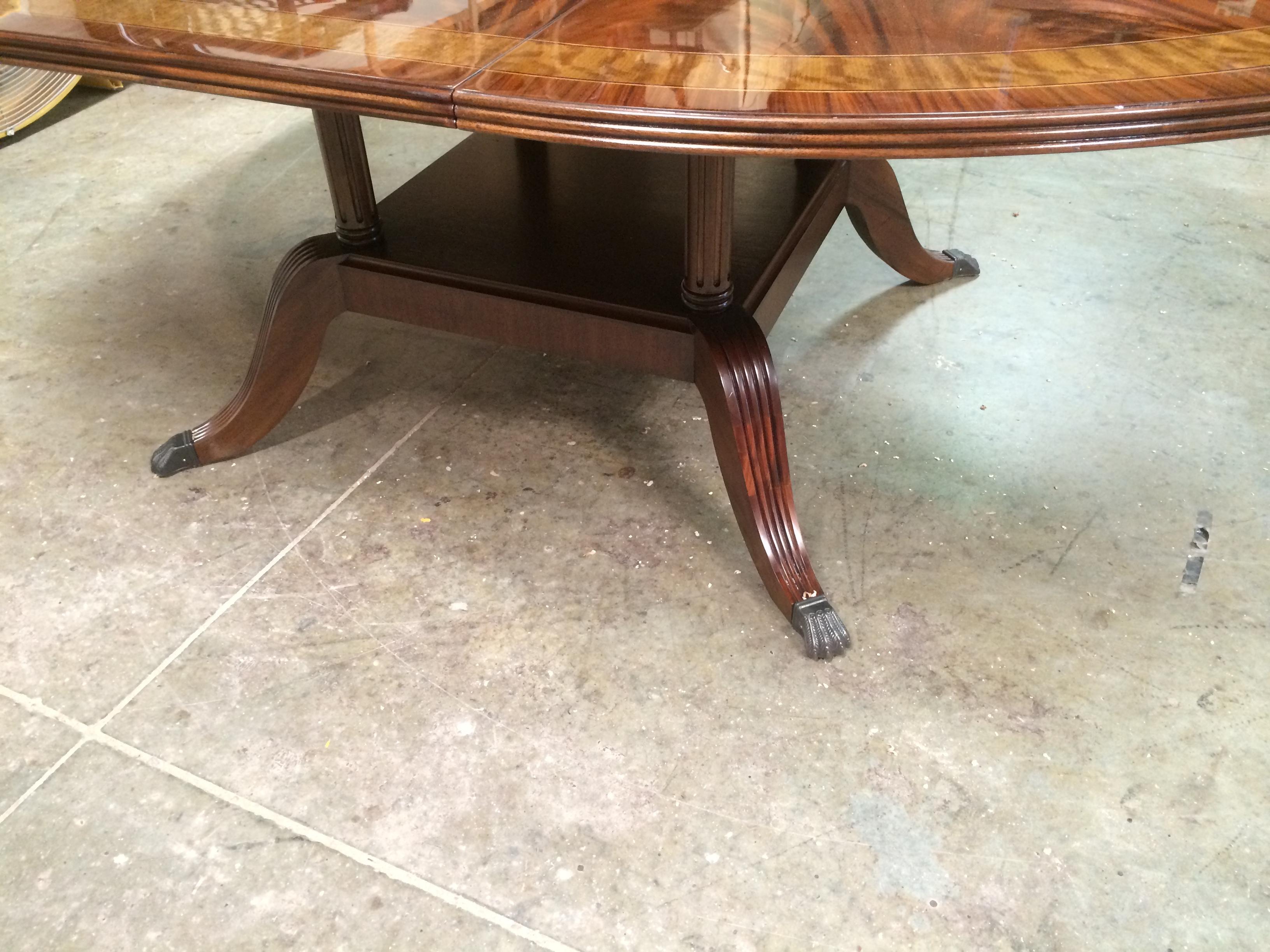 Round Mahogany Regency Style Dining Table by Leighton Hall In New Condition In Suwanee, GA