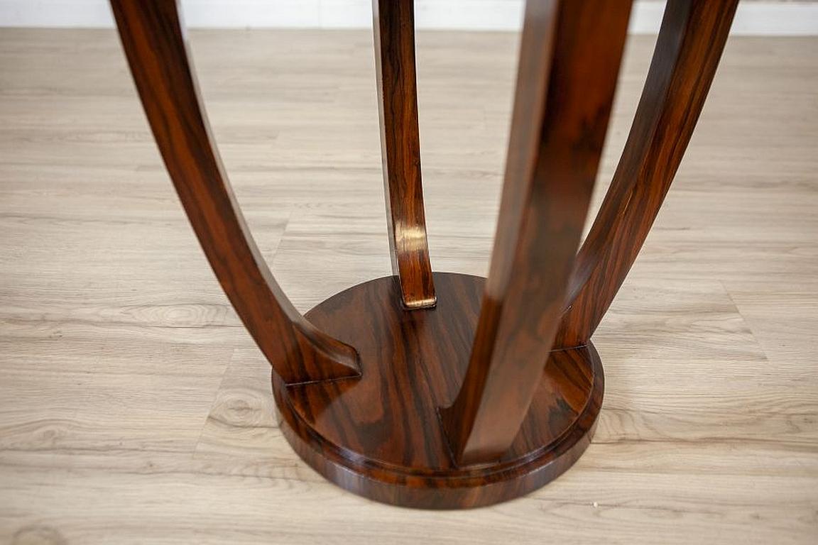 Round Mahogany Side Table From the Late 20th Century Stylized as Art Deco For Sale 7