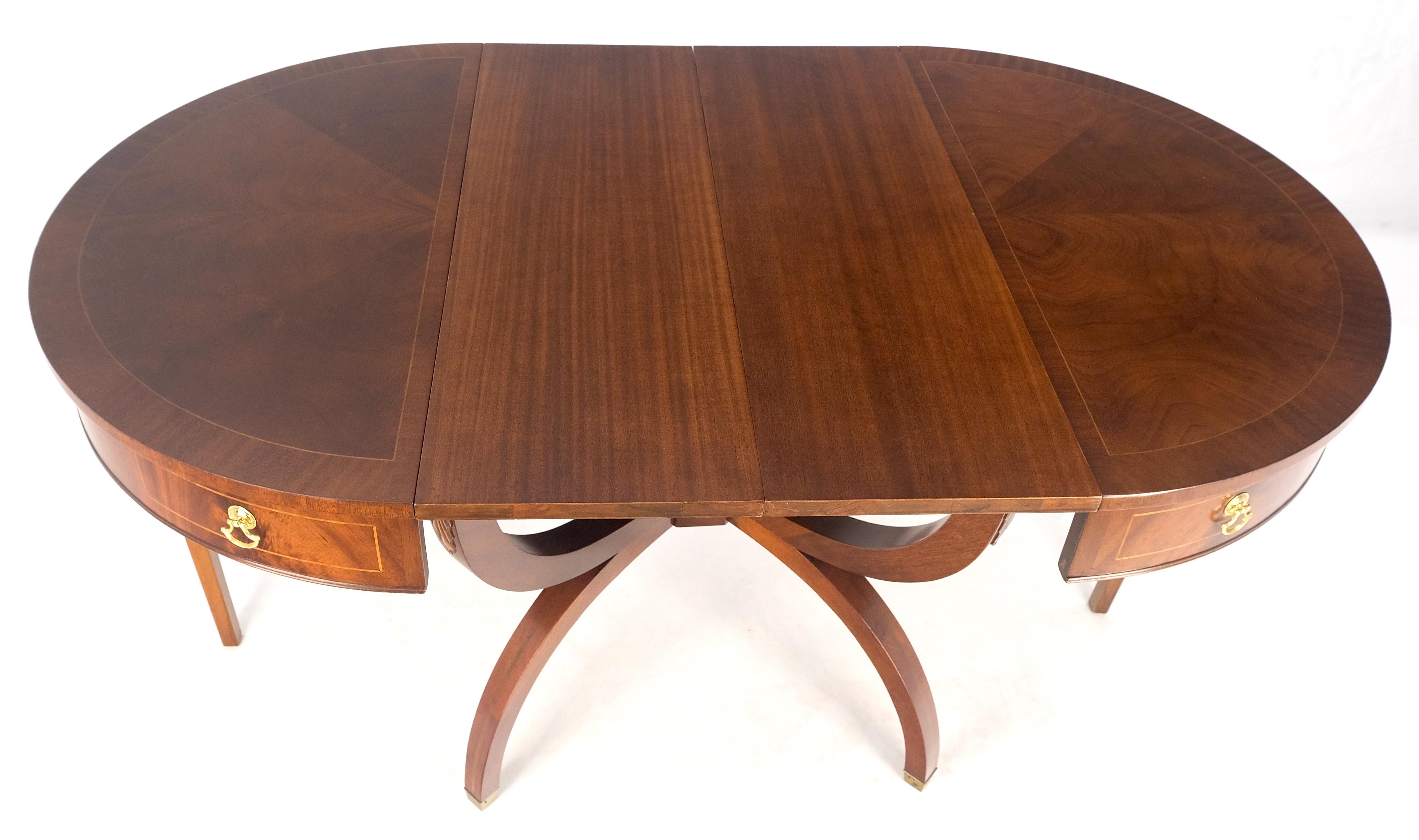 Round Mahogany Single Pedestal Drum to Duning Table w/ 2 Extension Boards Mint For Sale 8