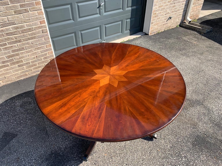 Round Mahogany Solid Wood Pedestal Dining Table with Perimeter Leaves In Good Condition In Sparks Glencoe, MD