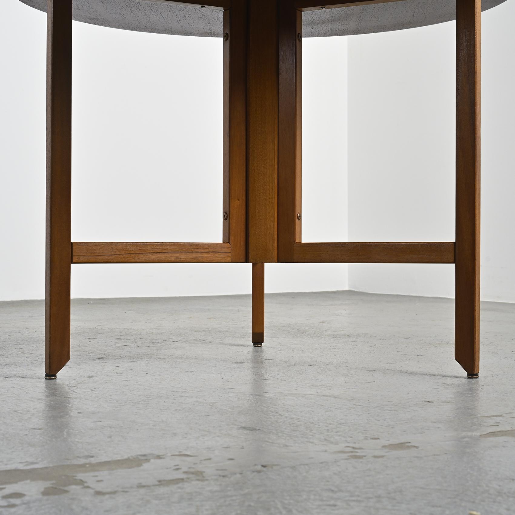 20th Century Round mahogany table by André Sornay, Meubles Sornay 1960 For Sale