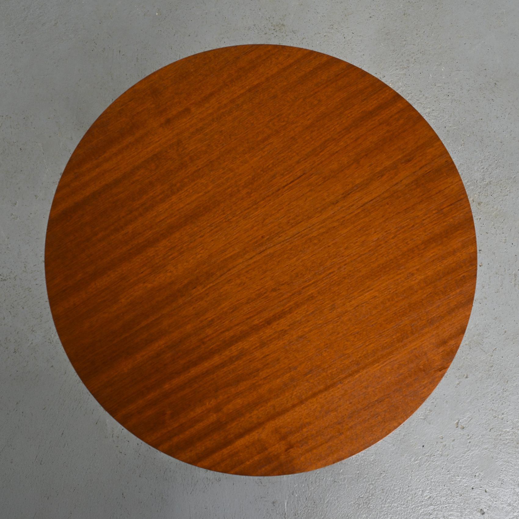 Wood Round mahogany table by André Sornay, Meubles Sornay 1960 For Sale
