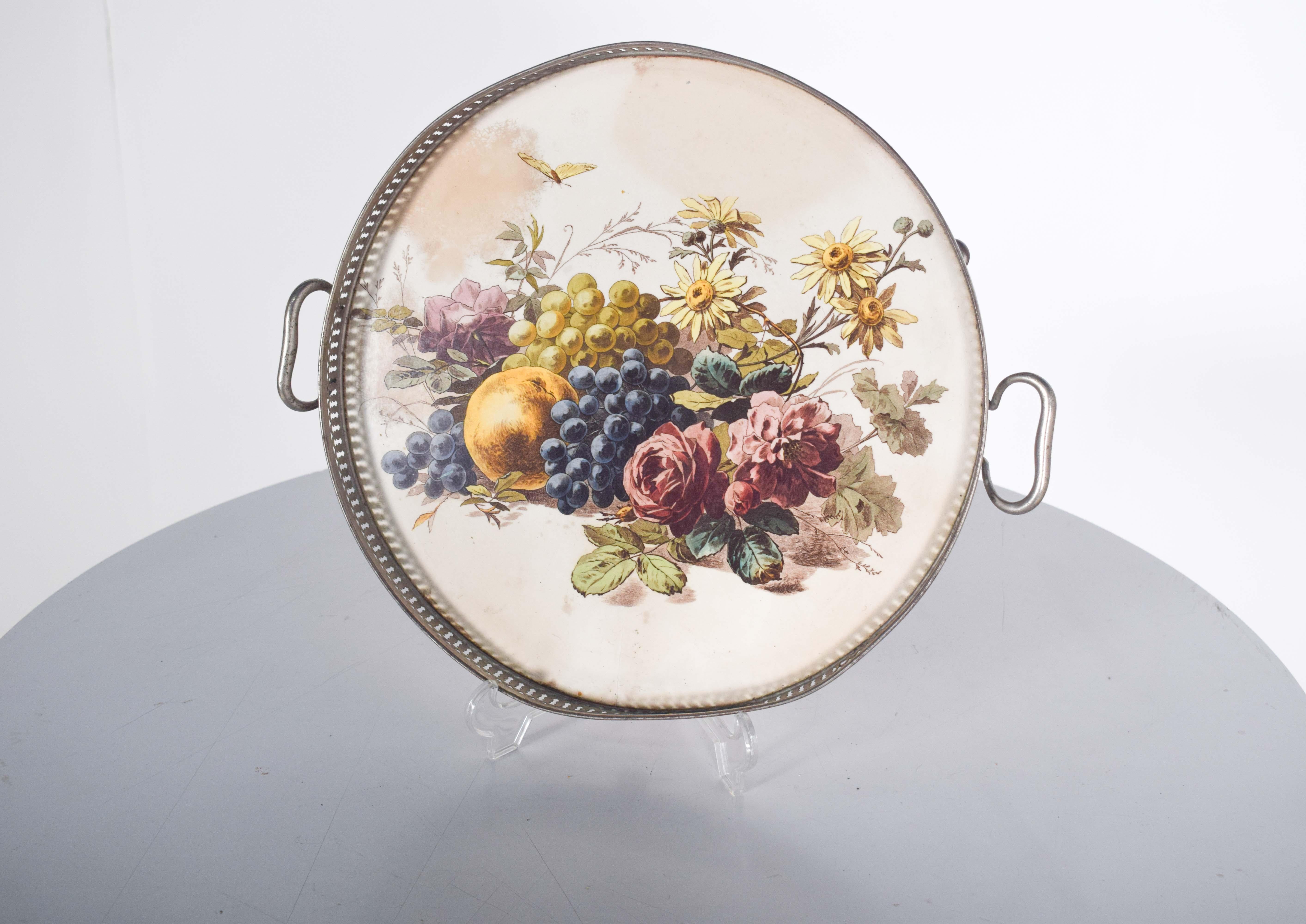 English Round Majolica With Grid in Glazed Ceramic For Sale