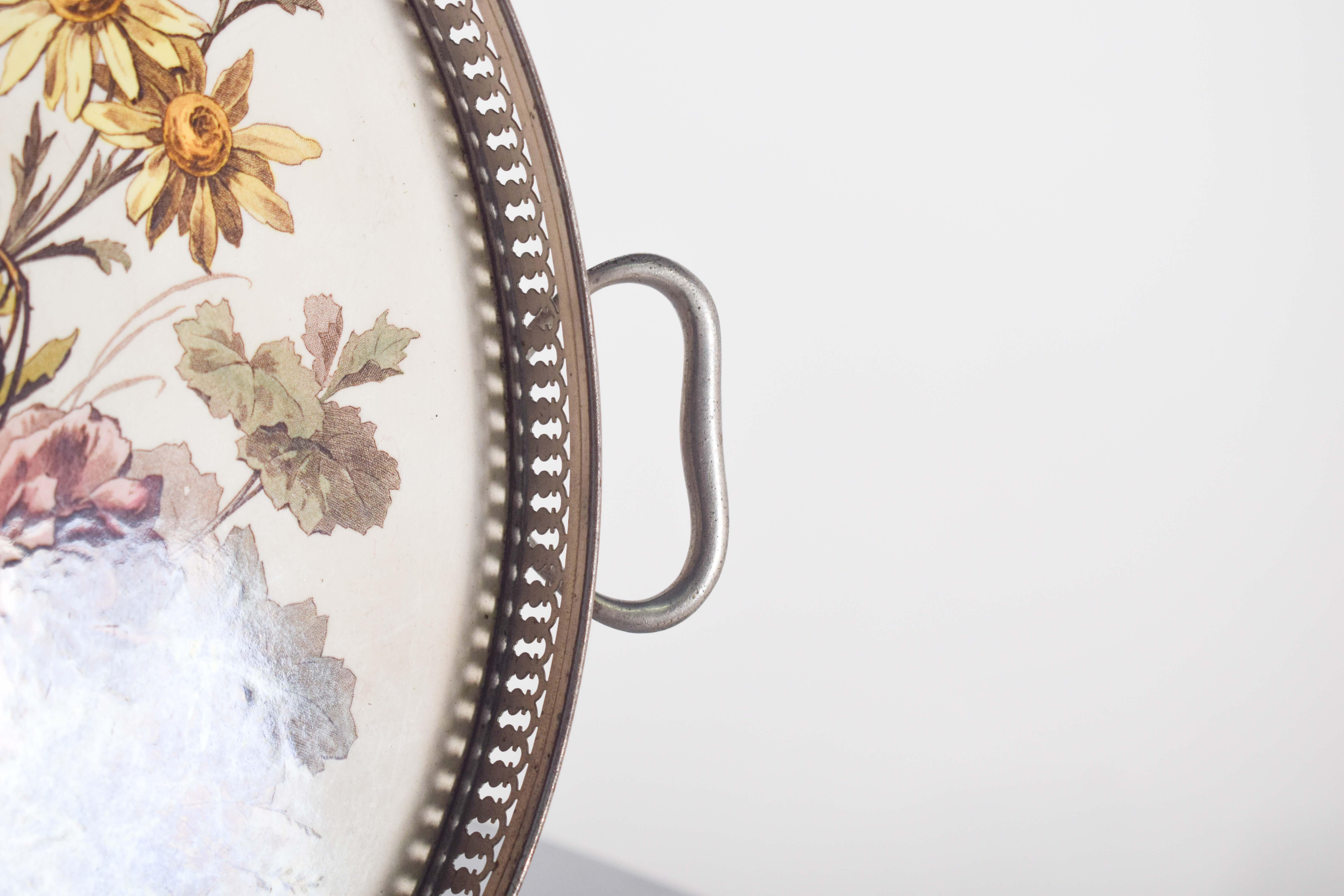 Round Majolica With Grid in Glazed Ceramic In Good Condition For Sale In Lisboa, Lisboa