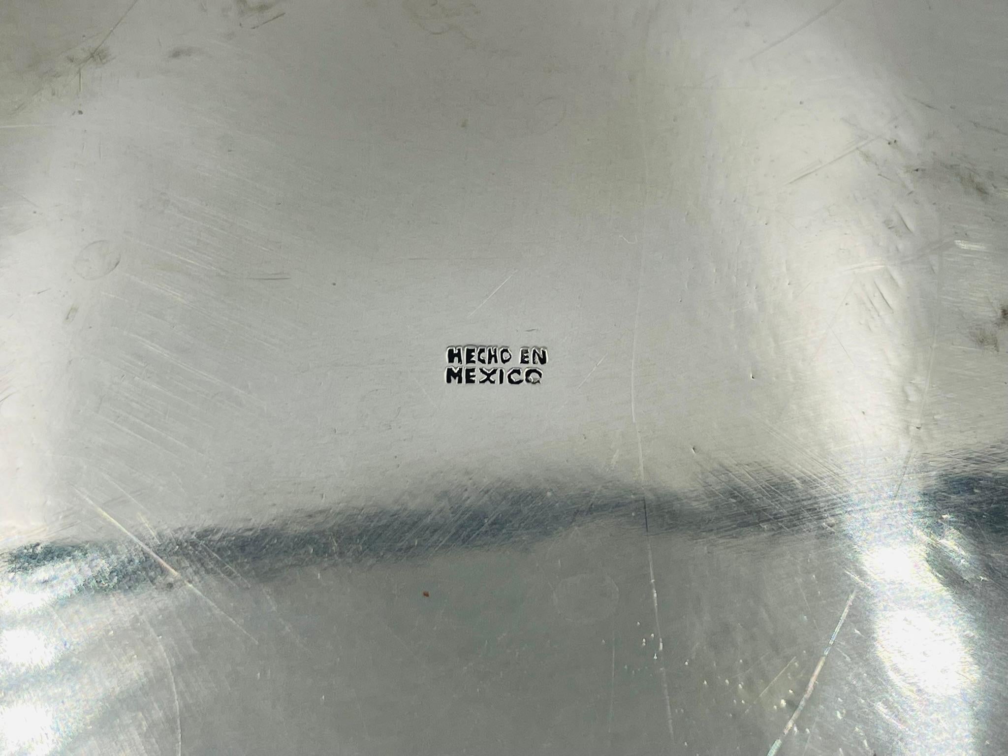 Vassoio rotondo in malachite e placca d'argento, Messico, anni '50, nello stile di Los Castill in vendita 11