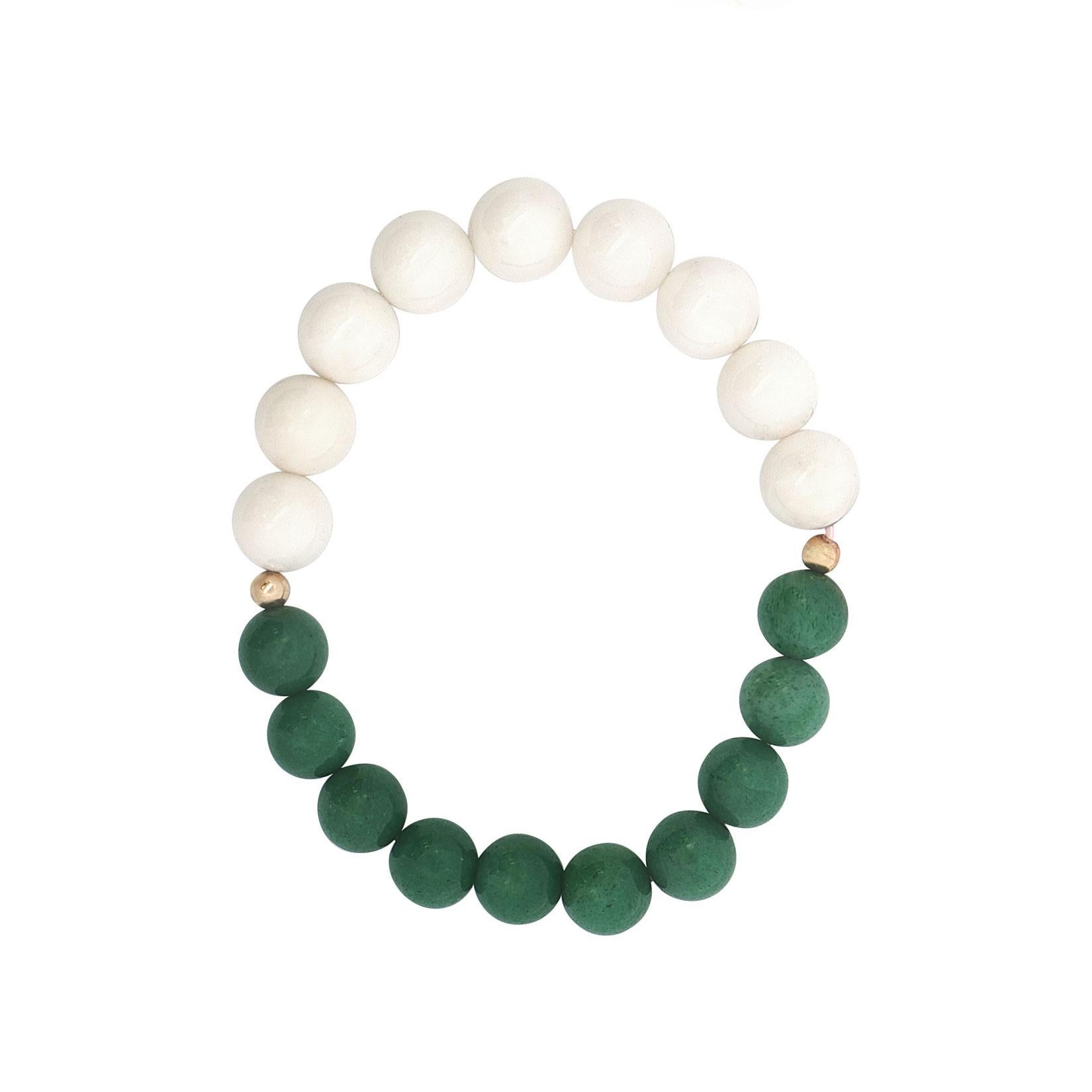 Contemporary Round Malachite and White Coral Beaded Bracelet with 14K Yellow Gold Accents For Sale