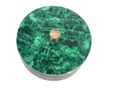Scatola rotonda in malachite con ottone
