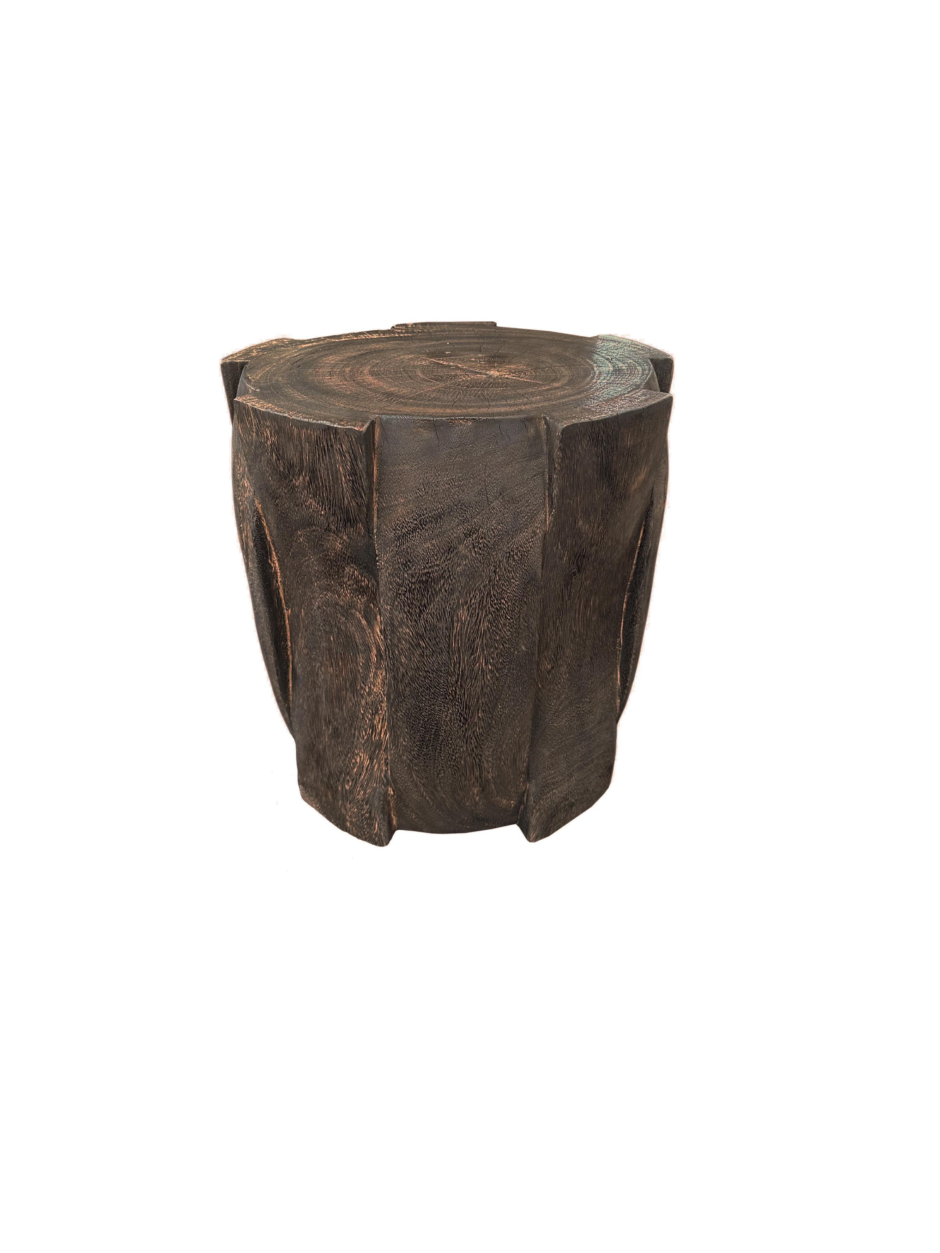 Organic Modern Round Mango Wood Side Table, Carved Detailing, Modern Organic, Espresso Finish For Sale