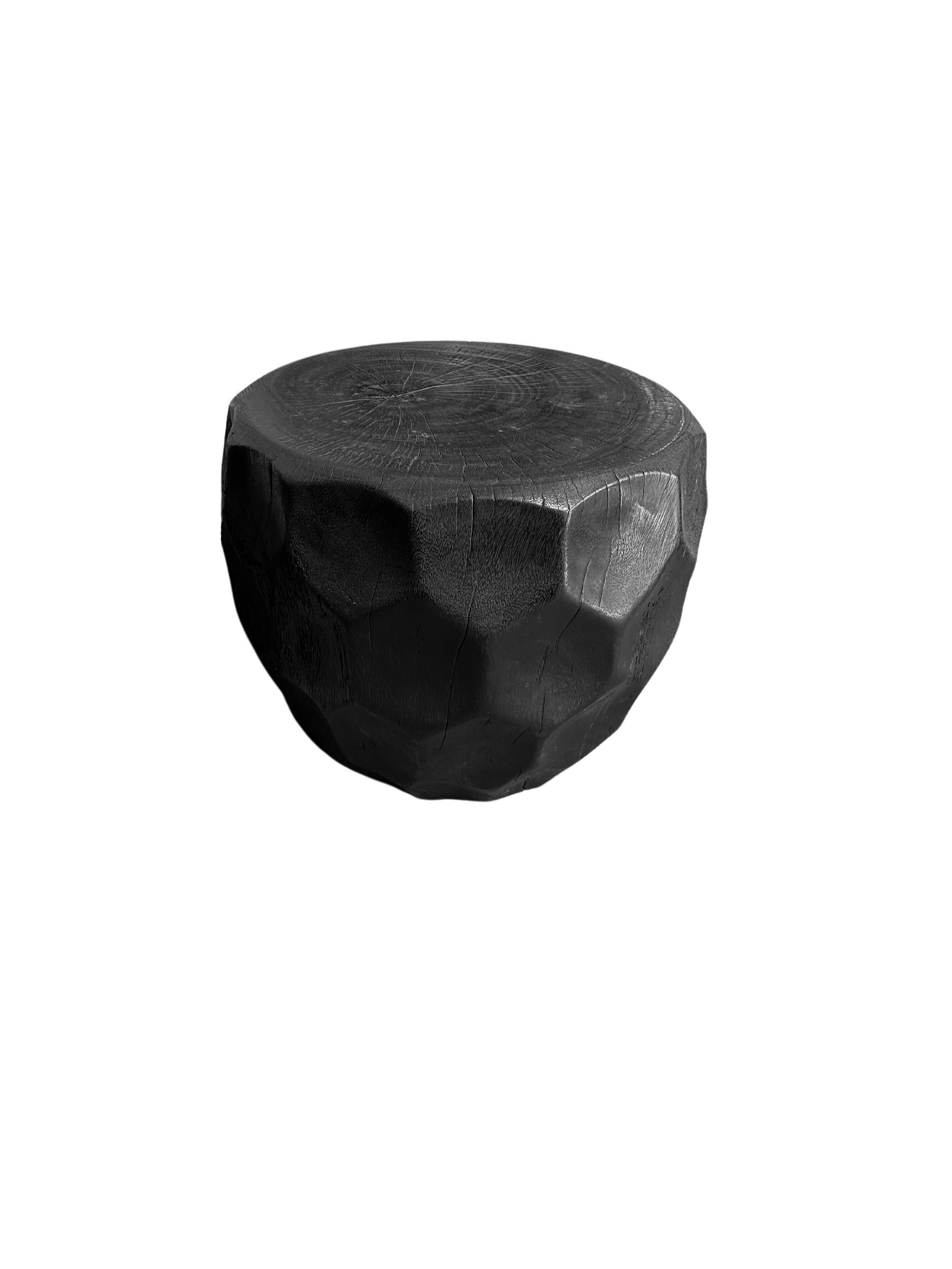 Organic Modern Round Mango Wood Side Table, Carved Detailing, Modern Organic For Sale