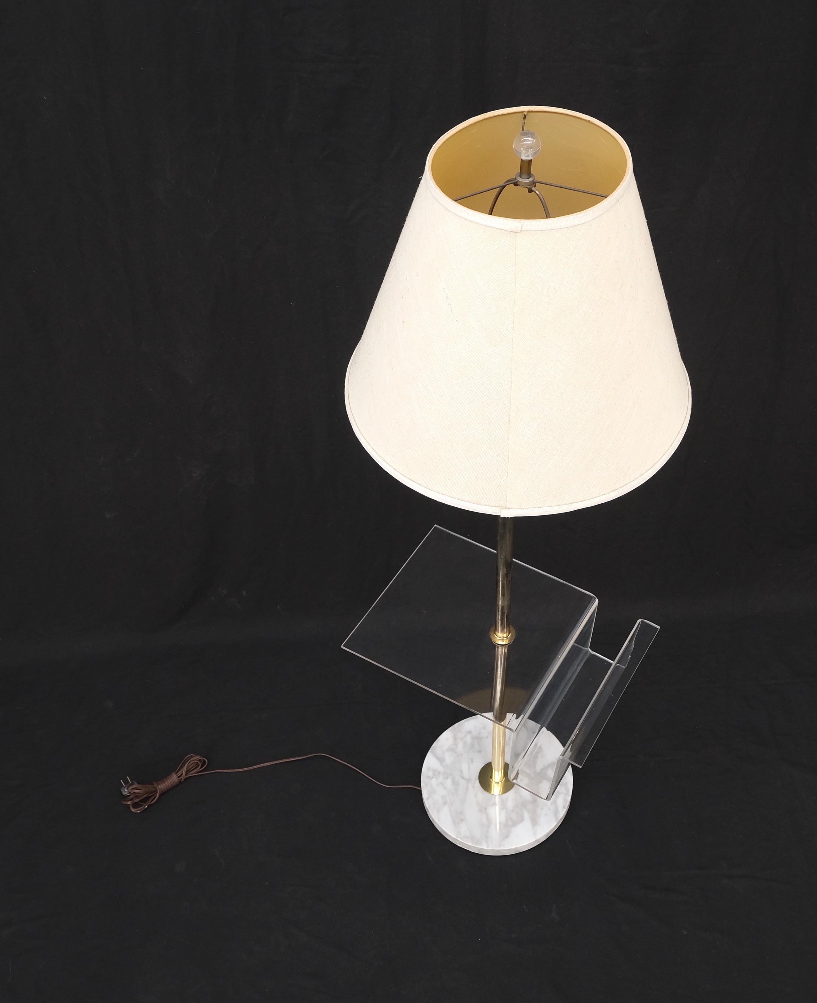 Mid-Century Modern Round Marble Base Brass Floor lamp Integrated Lucite Table Magazine Rack MINT! For Sale