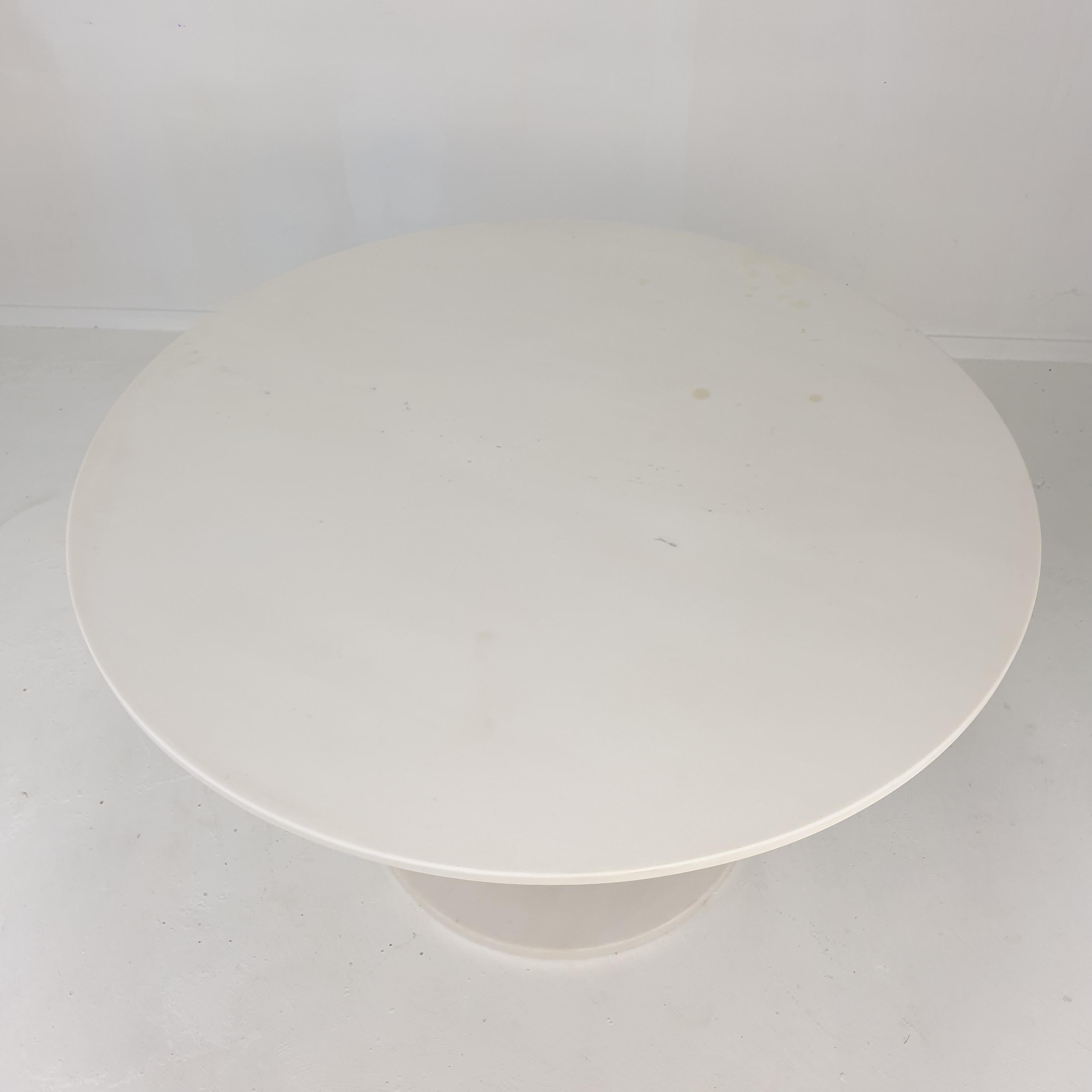 Metal Round Marble Dining Table in the Style of Ettore Sottsass, 1980's For Sale