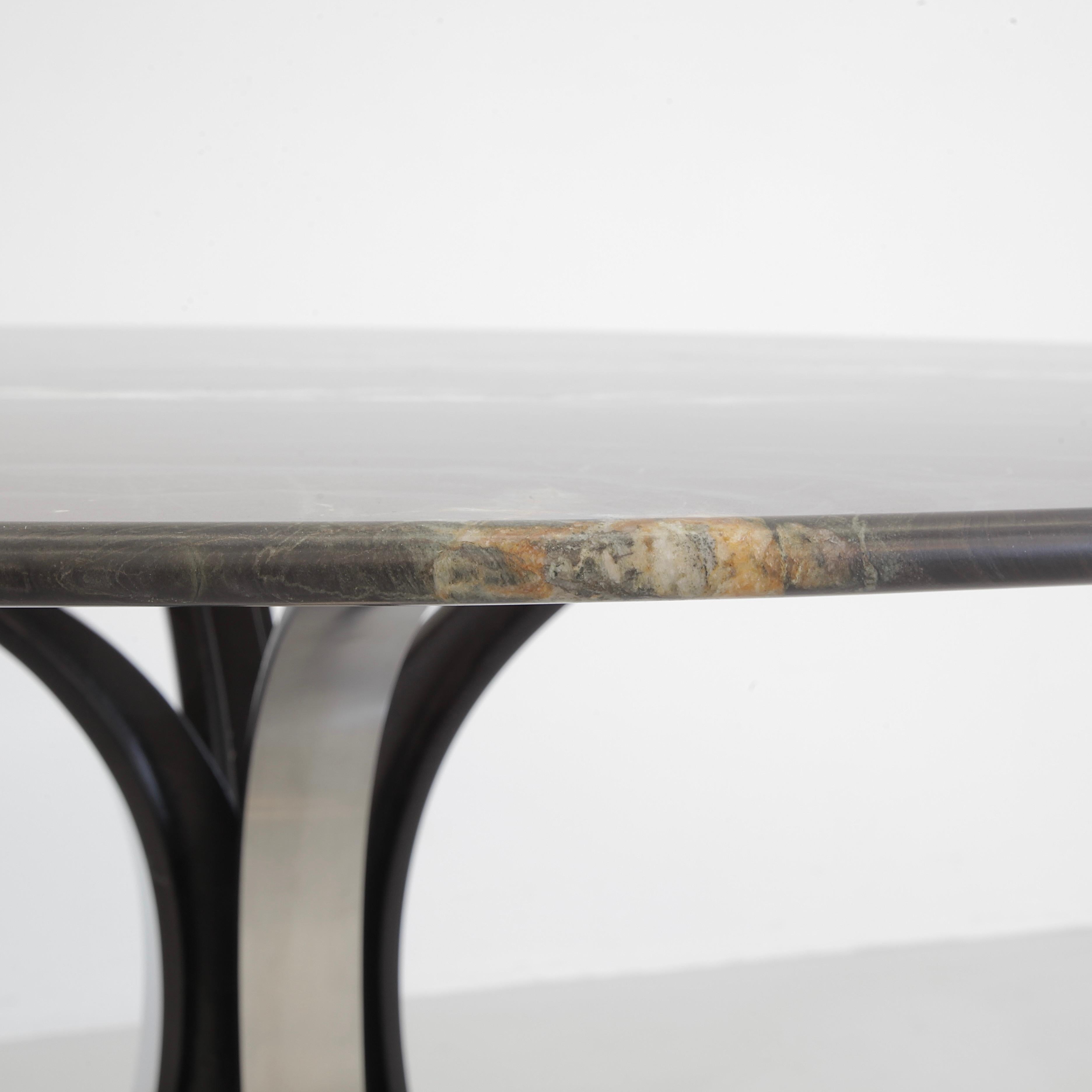 Italian Round Marble Dining Table (T69A) designed by Osvaldo Borsani and Eugenio Gerli i For Sale