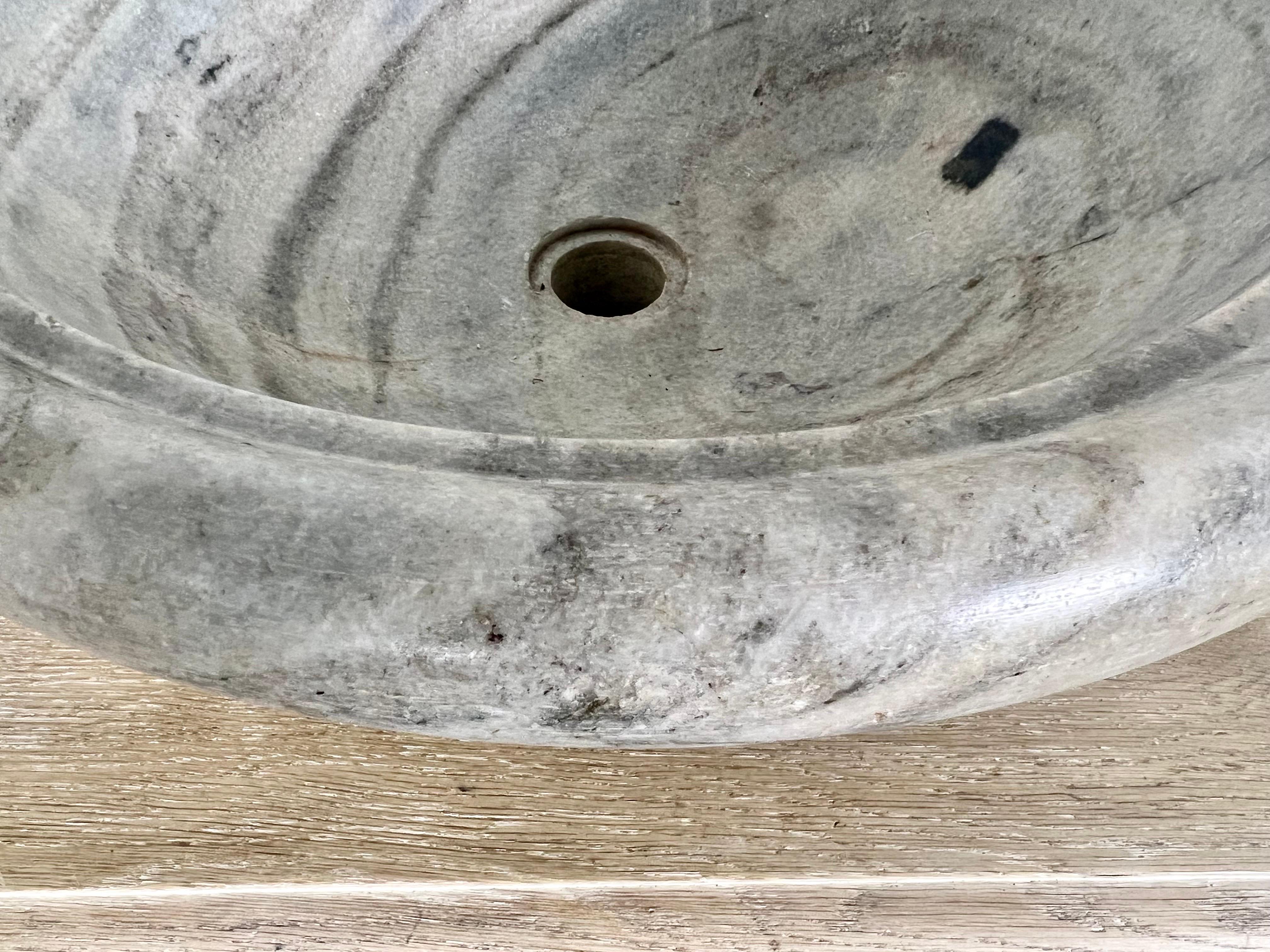 Round Marble Italian Stone Sink in Soft Blues/Neutrals, 20th Century In Distressed Condition In Los Angeles, CA