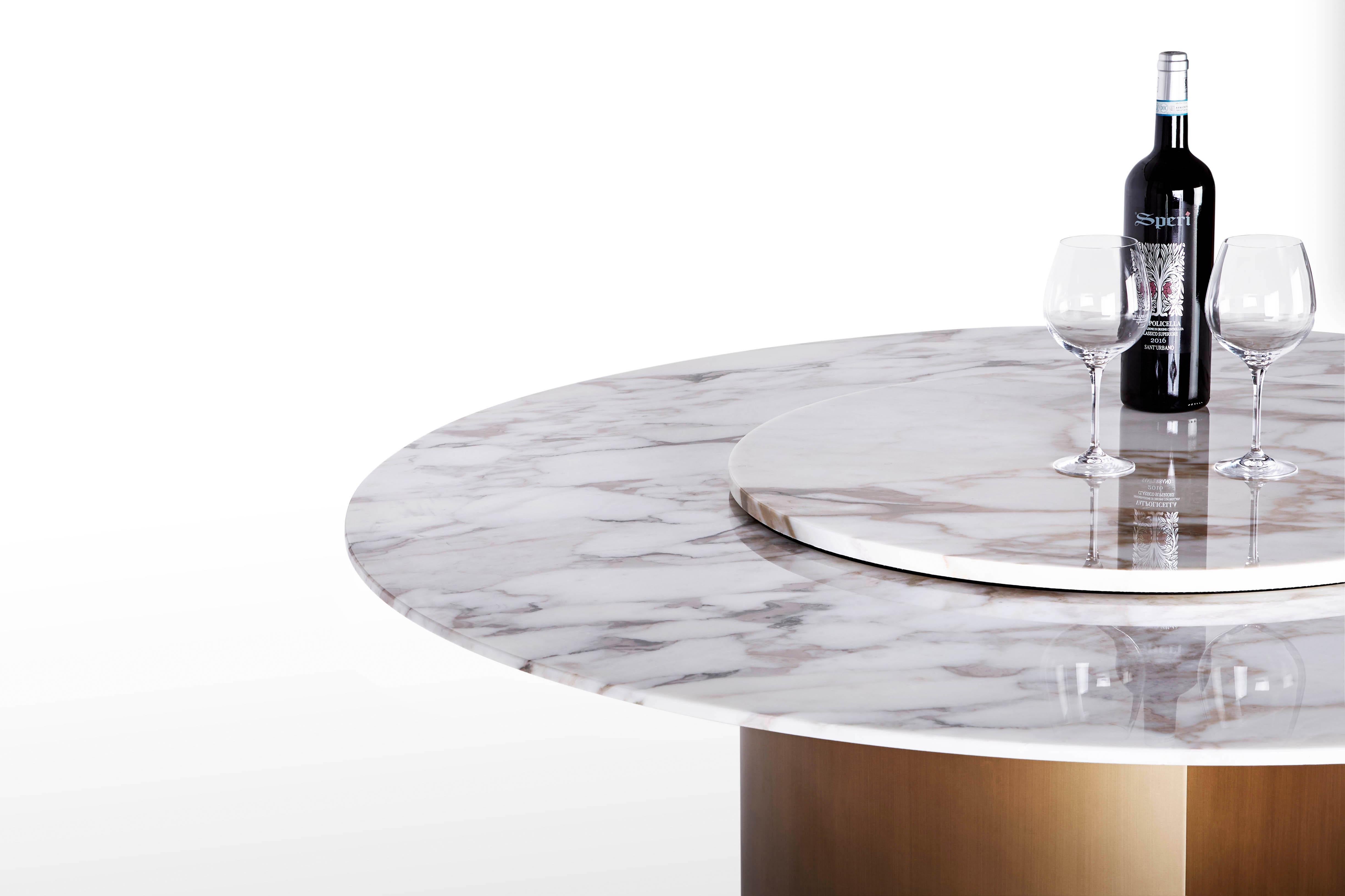 XXIe siècle et contemporain Table de salle à manger ronde en marbre « Milos », Giorgio Bonaguro en vente