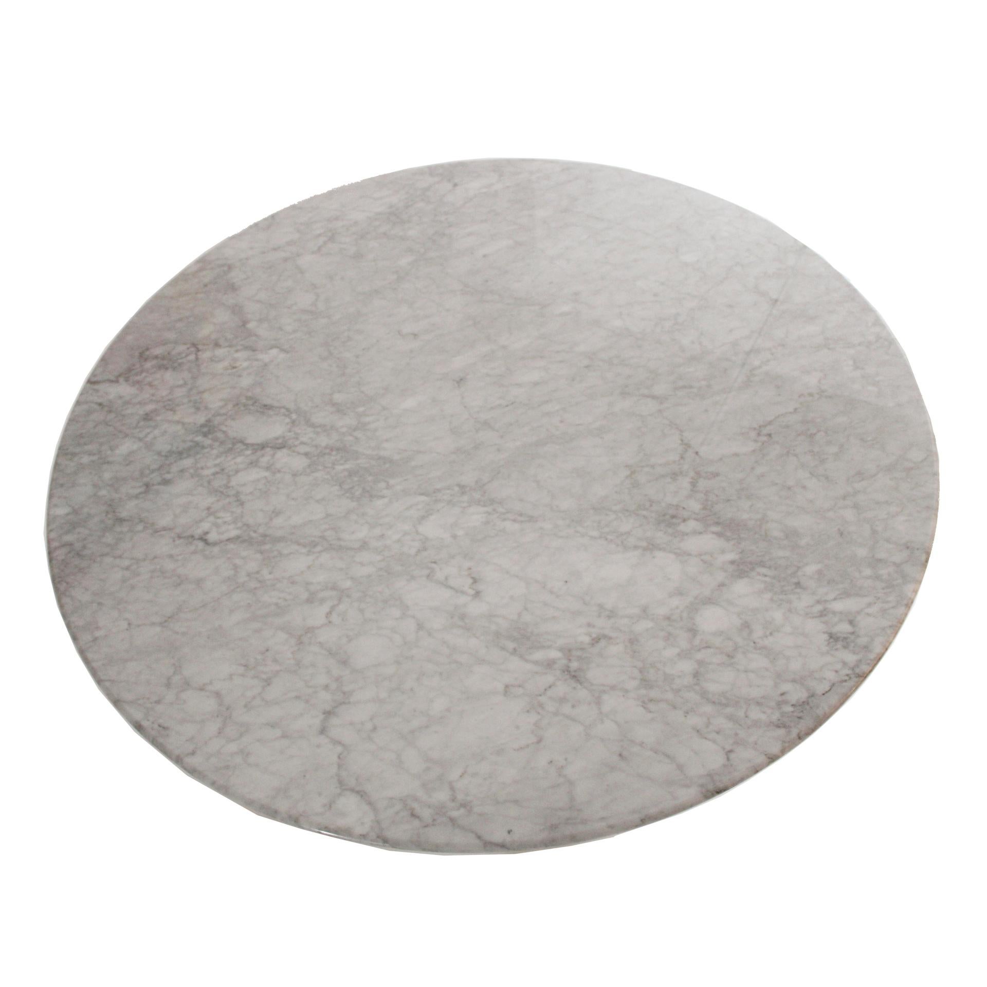 Postmodernist pedestal table with Carrara marble sculpture base designed by Carlo Scarpa for Cattelan in Italy, 1970s.

Measurements: Diameter 117 x H 73 cm

Alberto Carlo Scarpa was born on June 2 in Venice, the son of Antonio Scarpa, and Emma