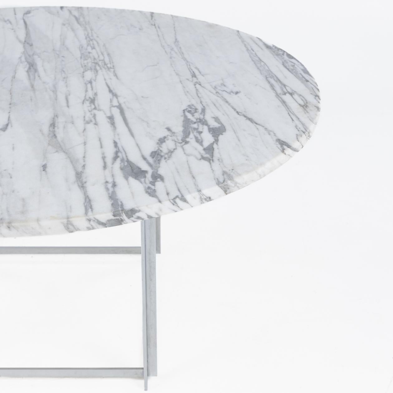 Round marble table PK 54 by Poul Kjærholm In Good Condition For Sale In Copenhagen, DK