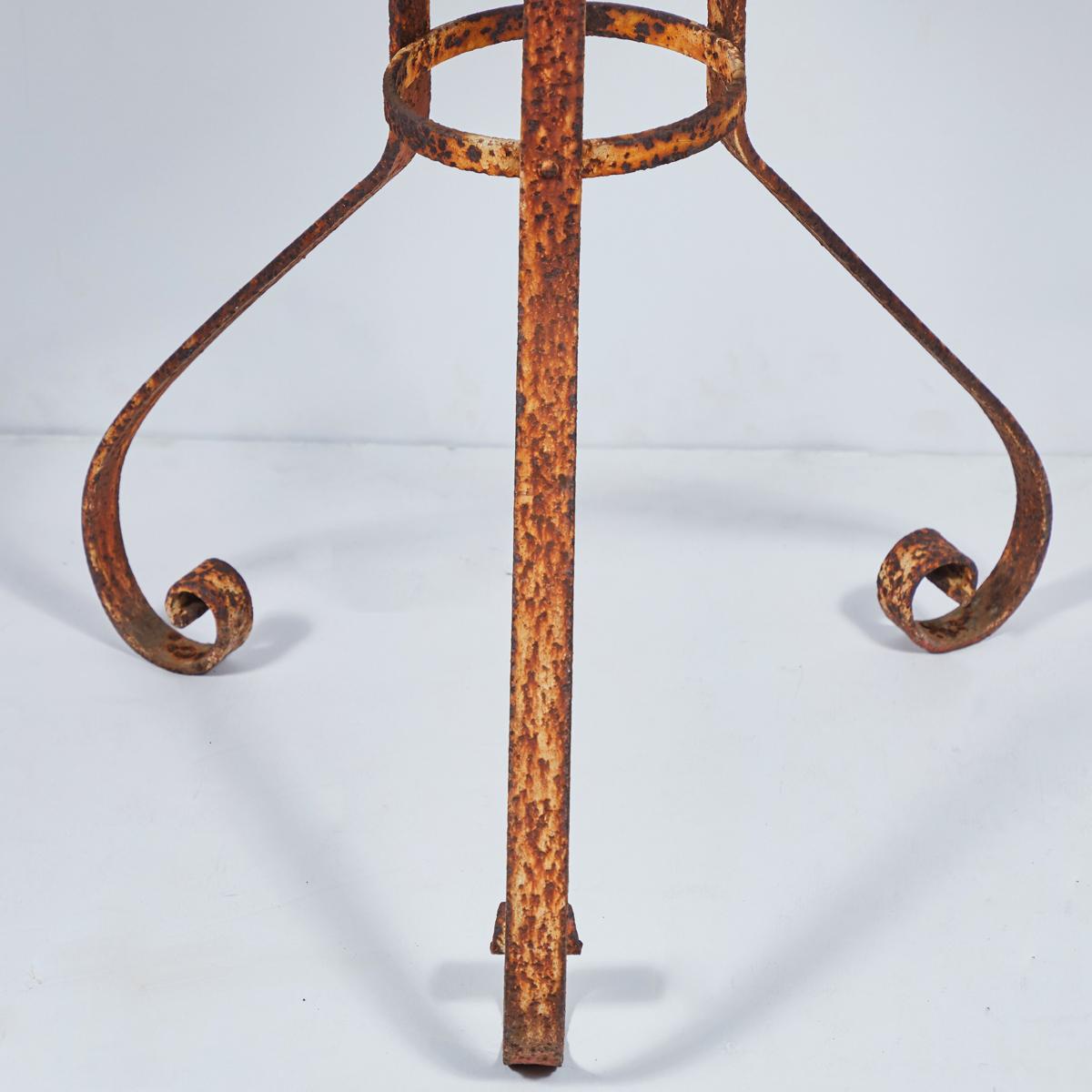 Round Marble-Top and Iron Garden Table from Late 19th Century France In Good Condition In Los Angeles, CA