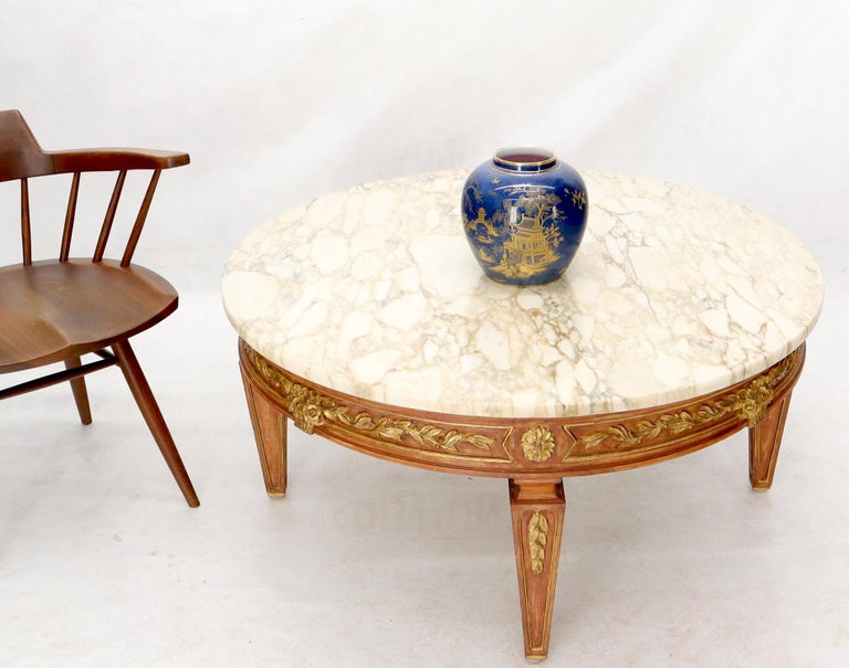 Round Marble Top Ornate Carved Mahogany Base Coffee Table For Sale at 1stDibs antique round