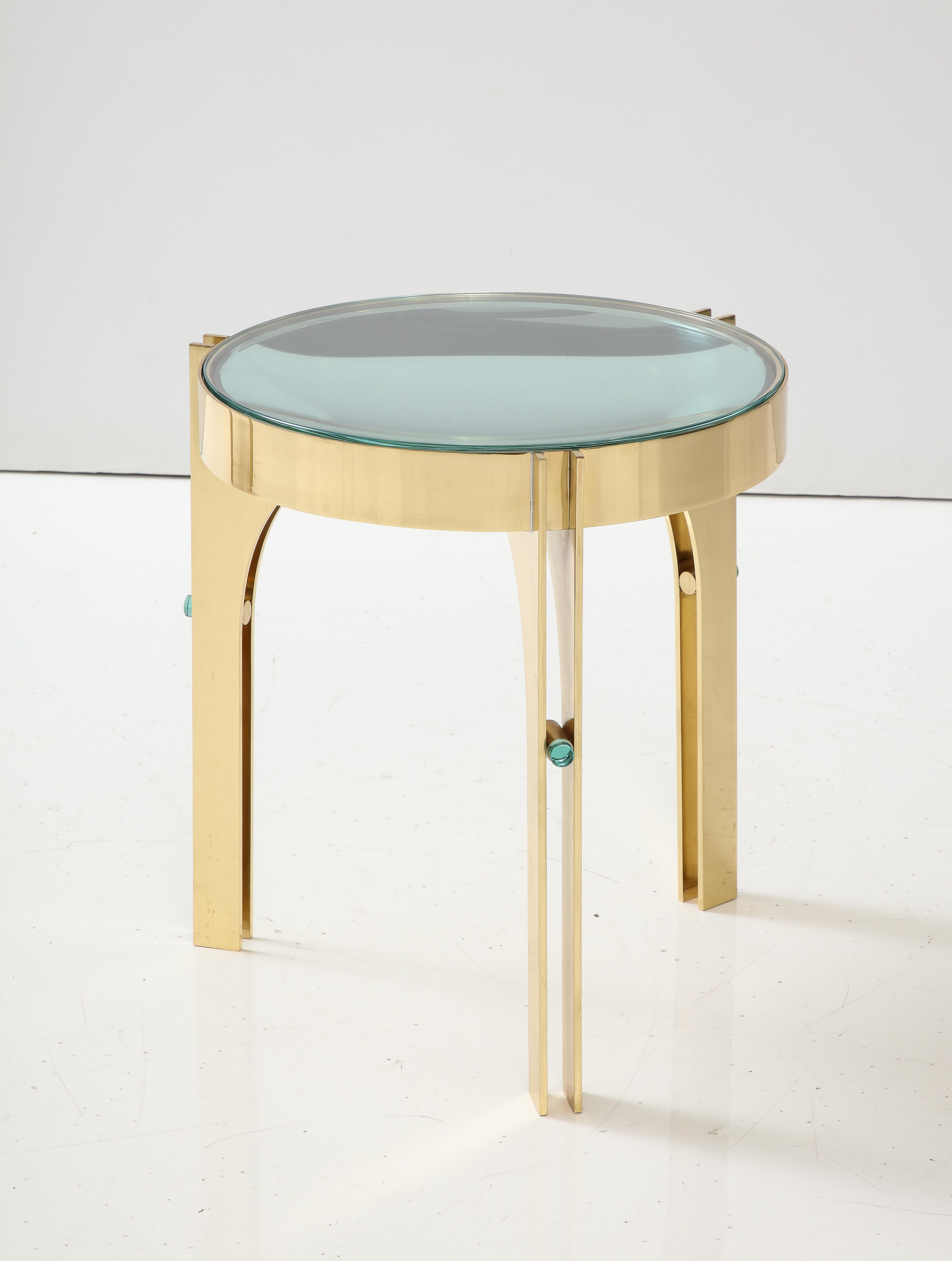 Round Martini Drinks Side Table in Brass with Soft Green Optical Glass, Italy For Sale 2