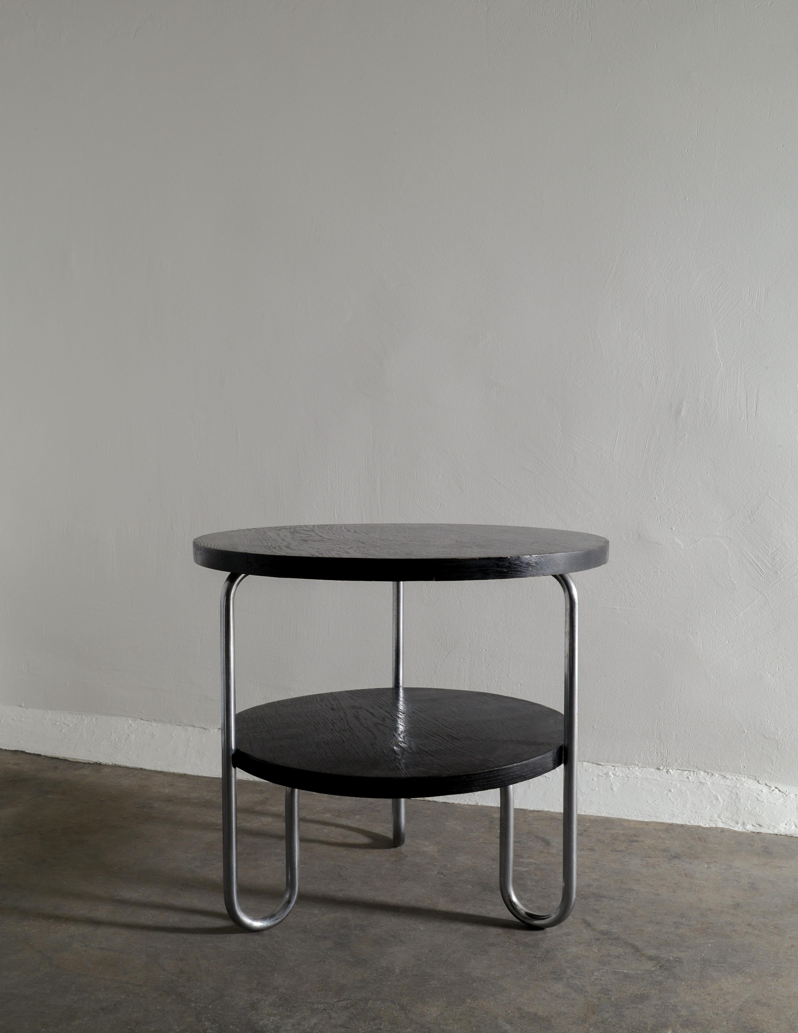 Round Mauser Werke Waldeck Side Bauhaus Table in Metal & Beech Produced in 1940s In Good Condition In Stockholm, SE