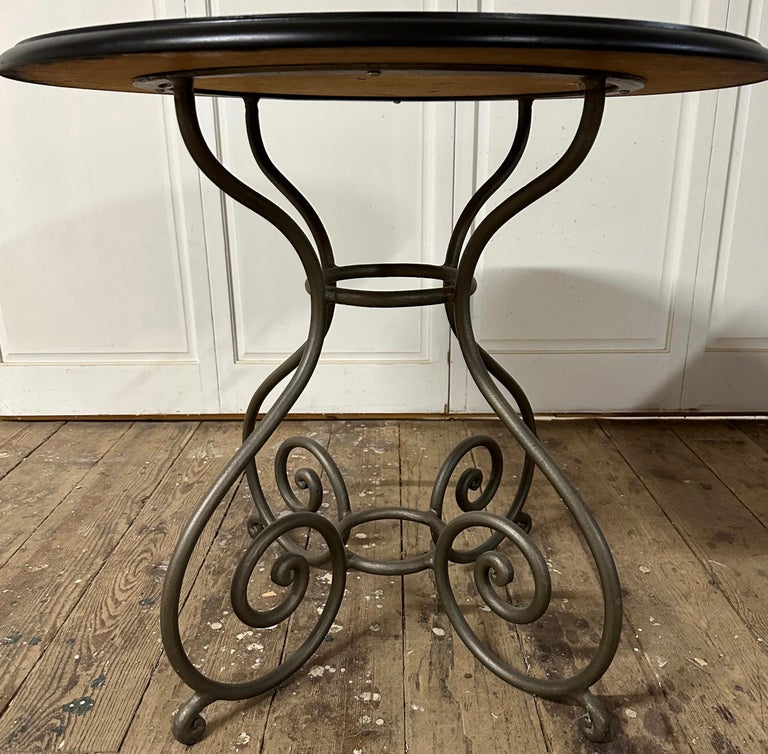 Round Metal Bistro Table with Wood Top In Good Condition For Sale In Sheffield, MA