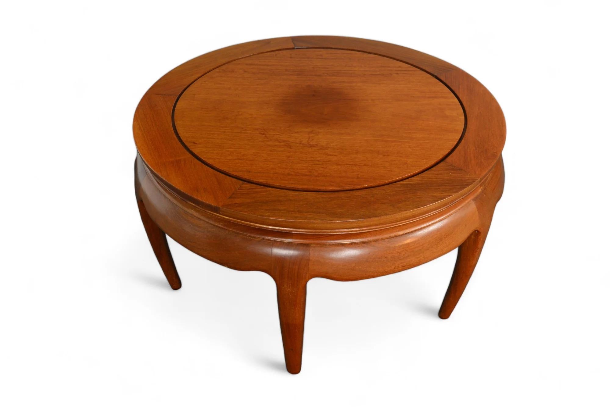 20th Century Round Mid Century Coffee Table In Mahogany For Sale