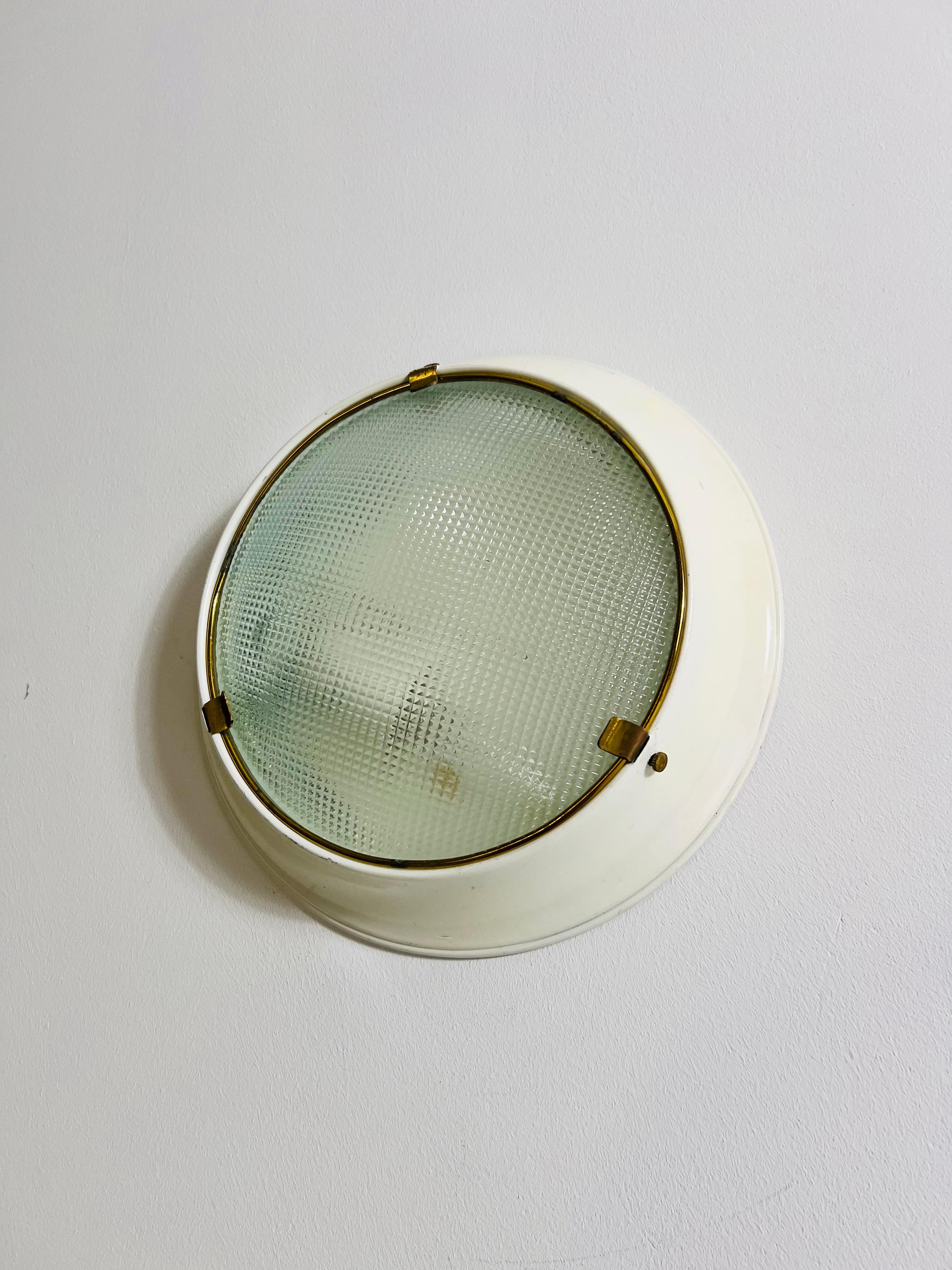 Round Mid-Century Flush Mount by Stilnovo, 1960s, Italy In Good Condition For Sale In Hagenbach, DE