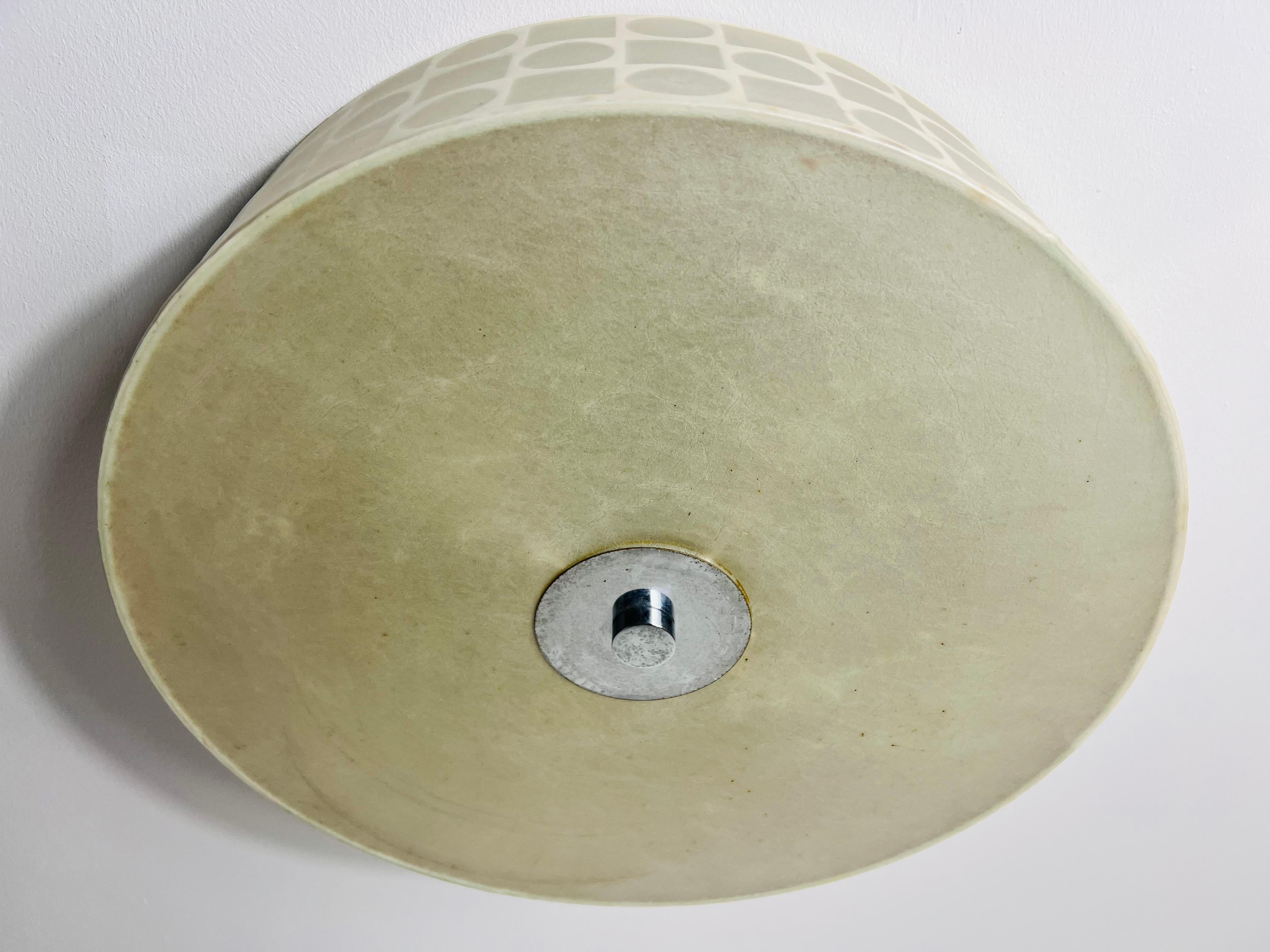 Runder Cocoon-Einbaubeleuchtung aus der Mitte des Jahrhunderts, 1960er Jahre, Italien im Zustand „Gut“ im Angebot in Hagenbach, DE