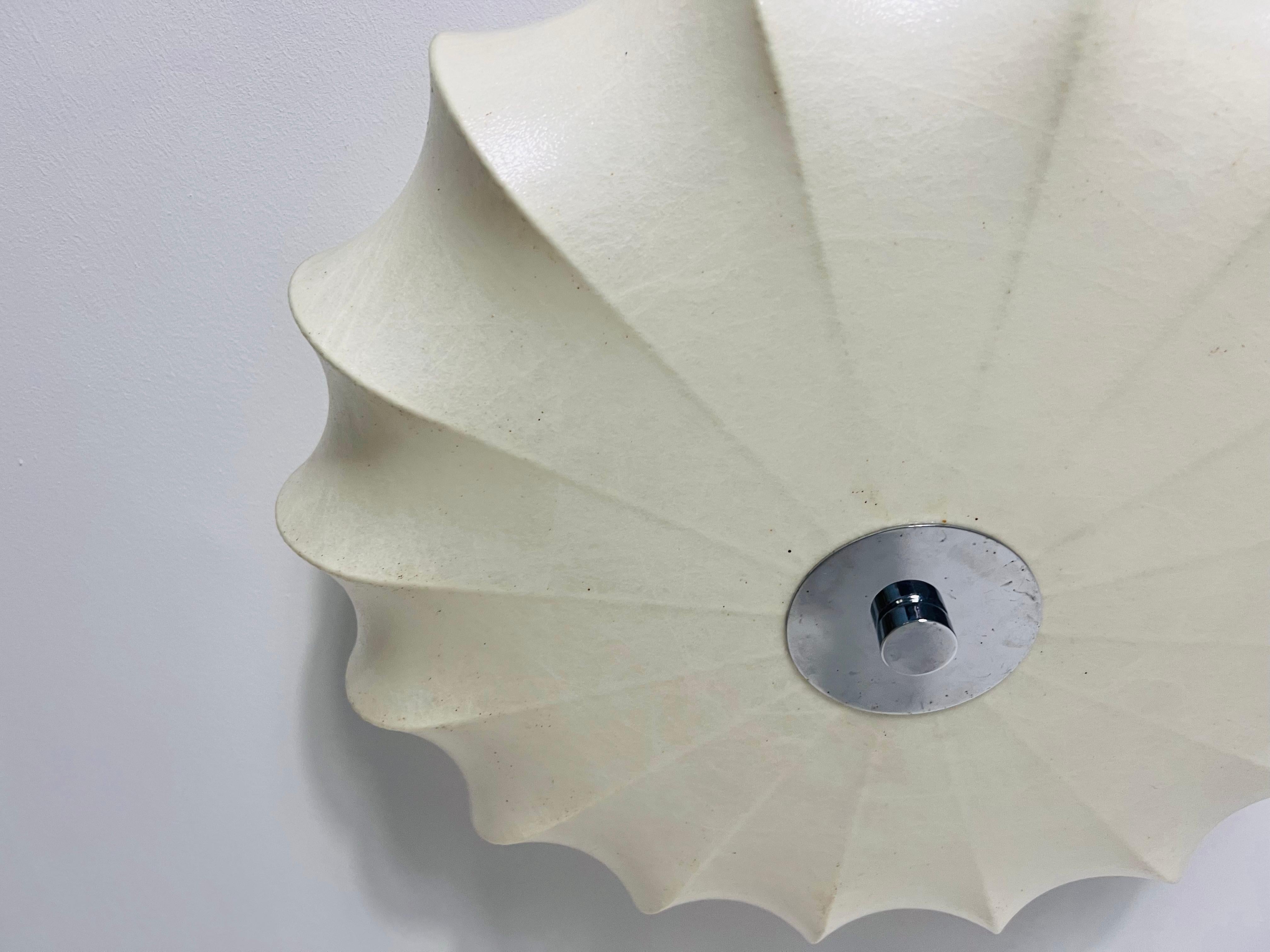 Round Mid-Century Modern Cocoon Flush Mount, 1960s, Italy 1