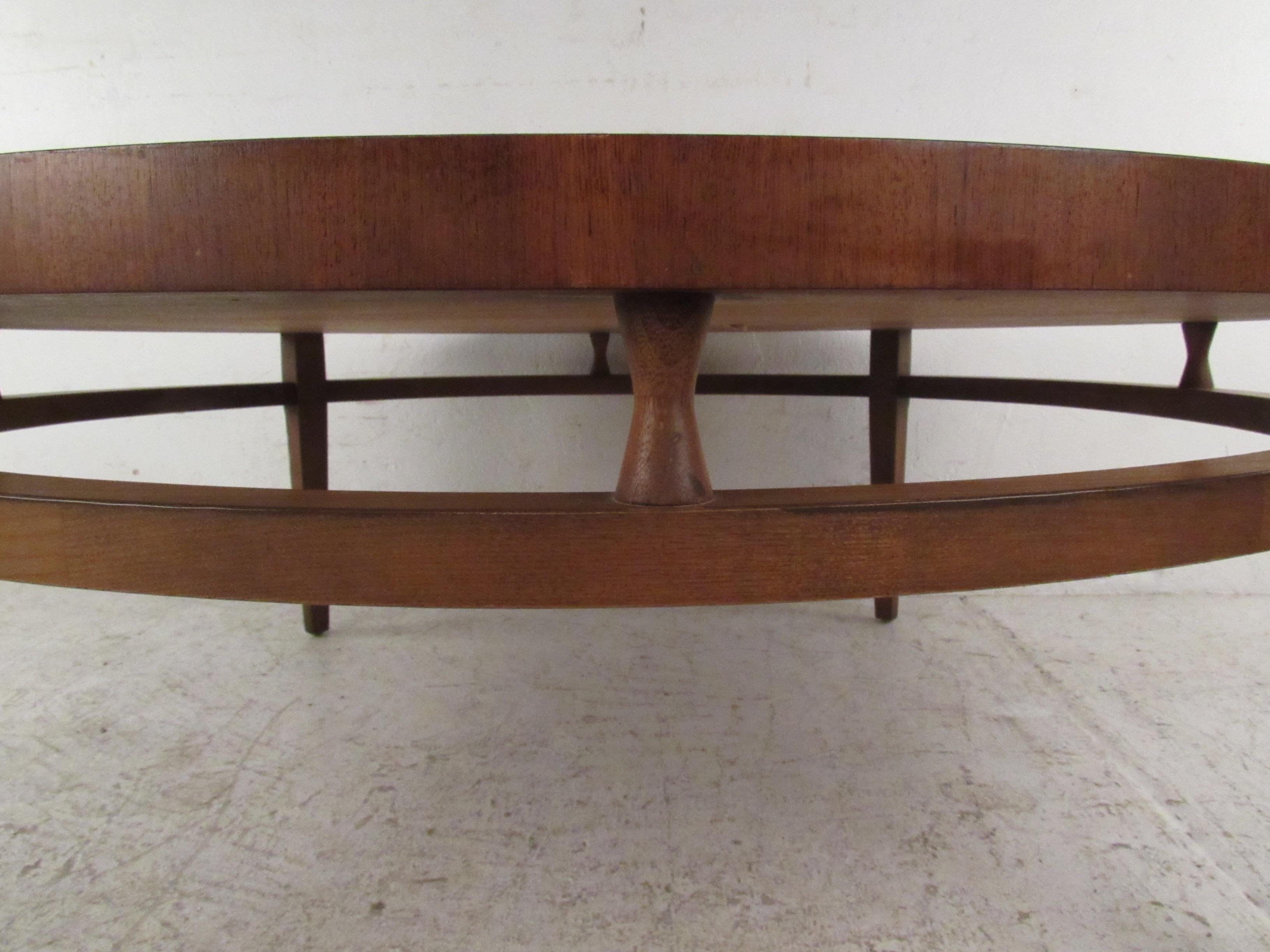 Round Mid-Century Modern Coffee Table by Lane Furniture 3