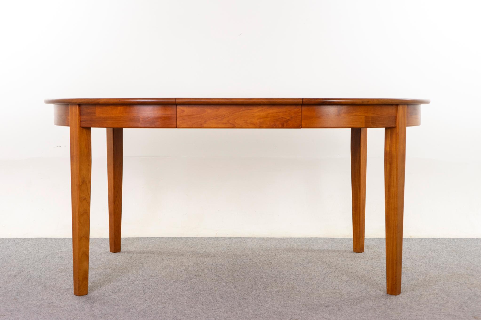 Mid-20th Century Round Mid-Century Modern Solid Teak Dining Table For Sale